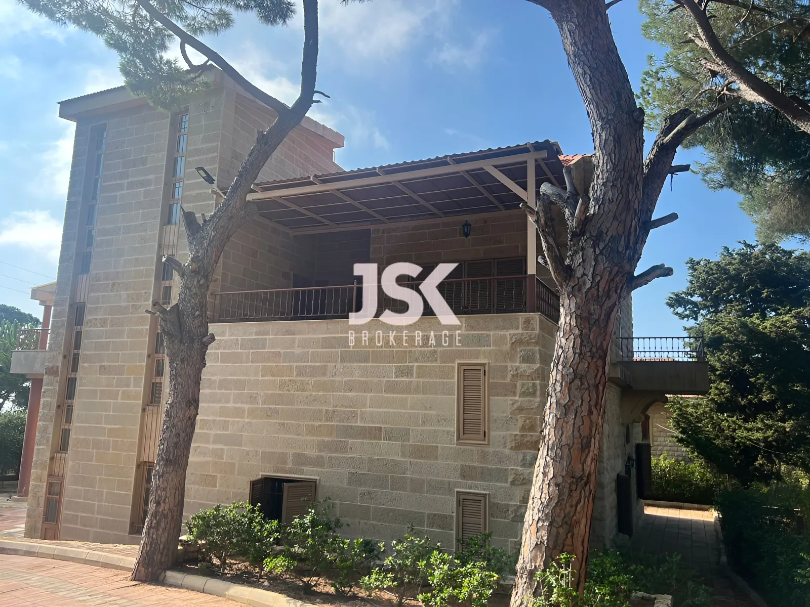 Villa for Sale in Souq El Gharb