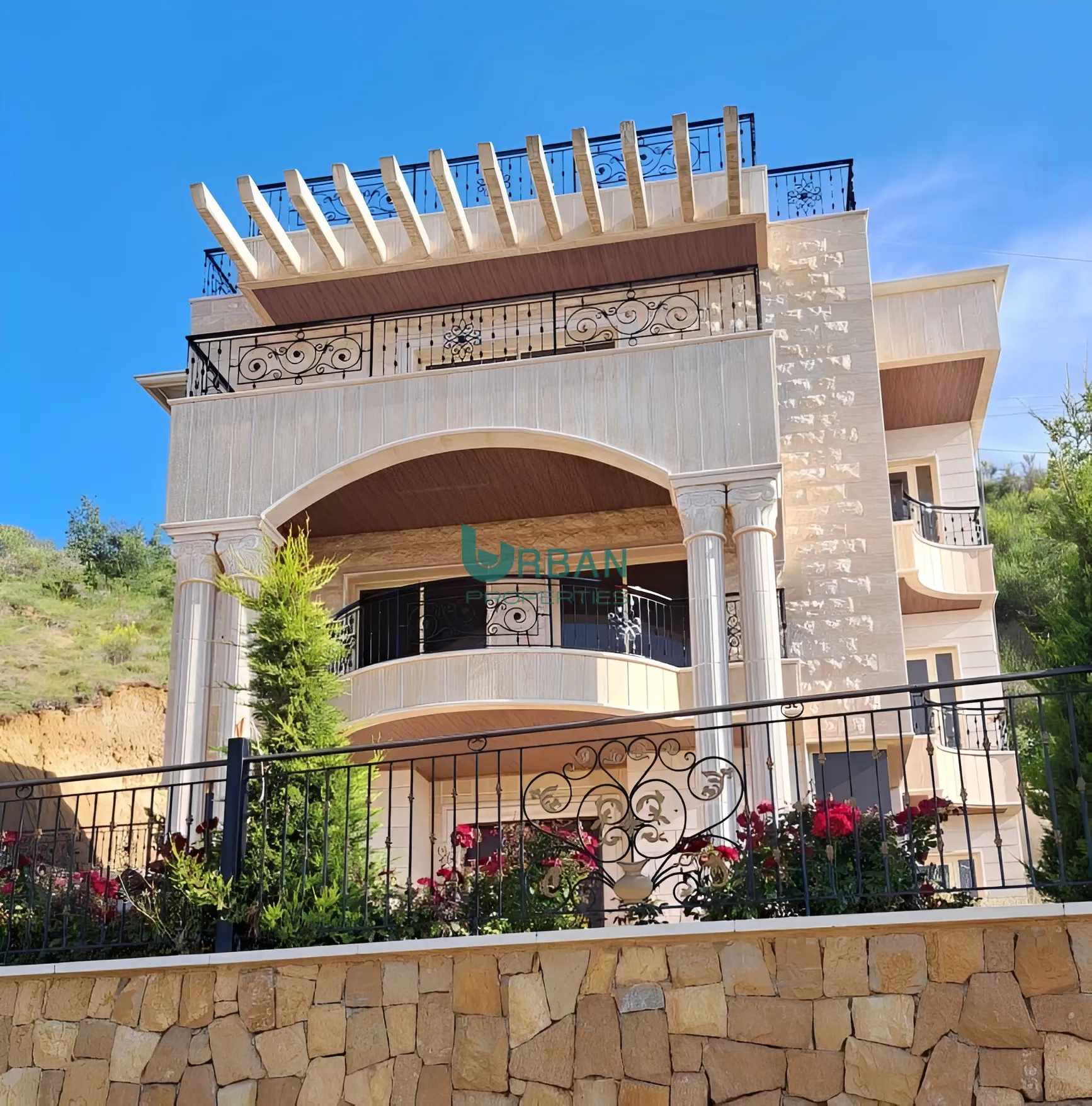 Triplex for sale in Qoubbei, lebanon - 4 bed, 6.0 bath