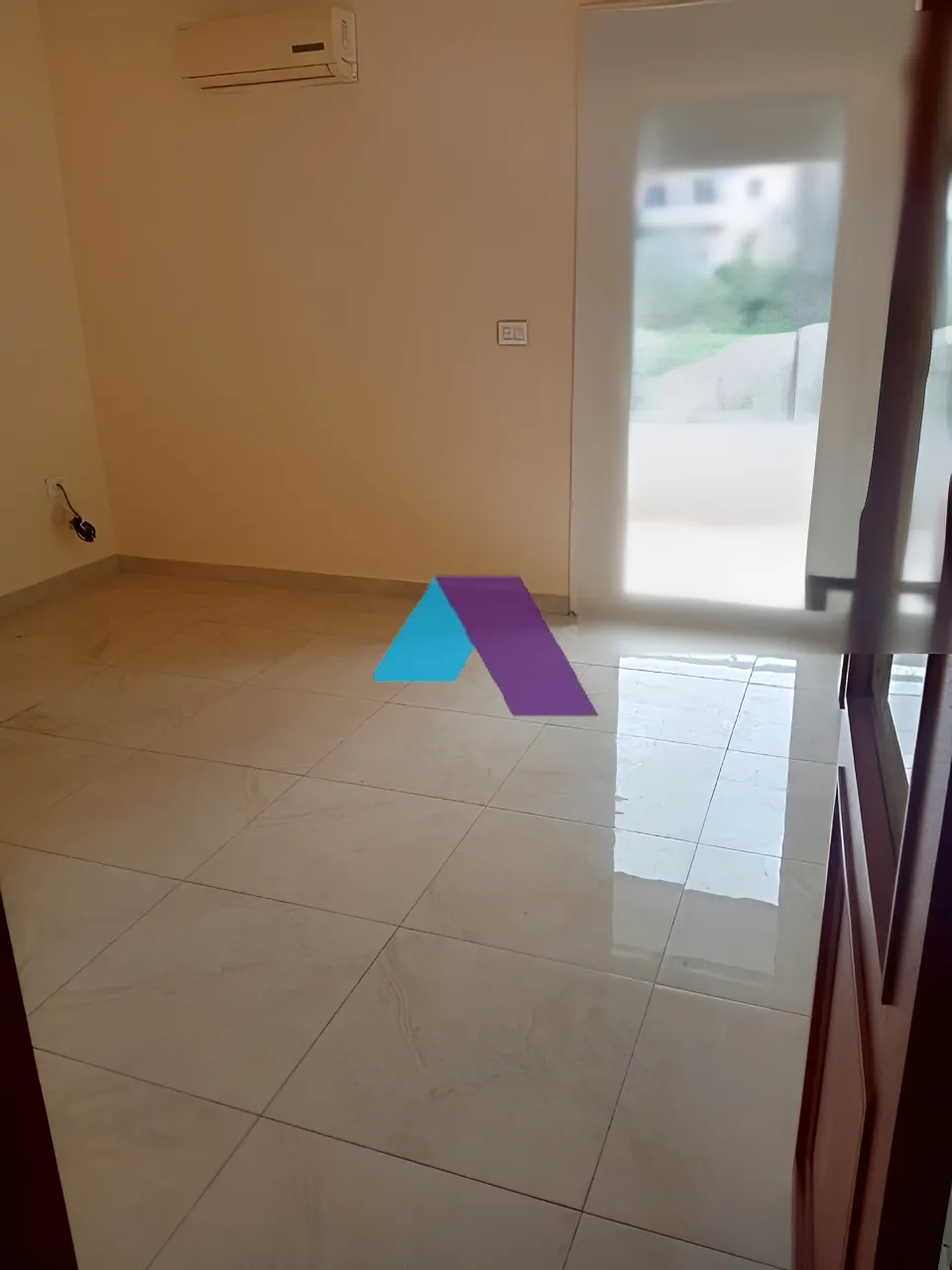 Apartment for Sale in Qornet El Hamra