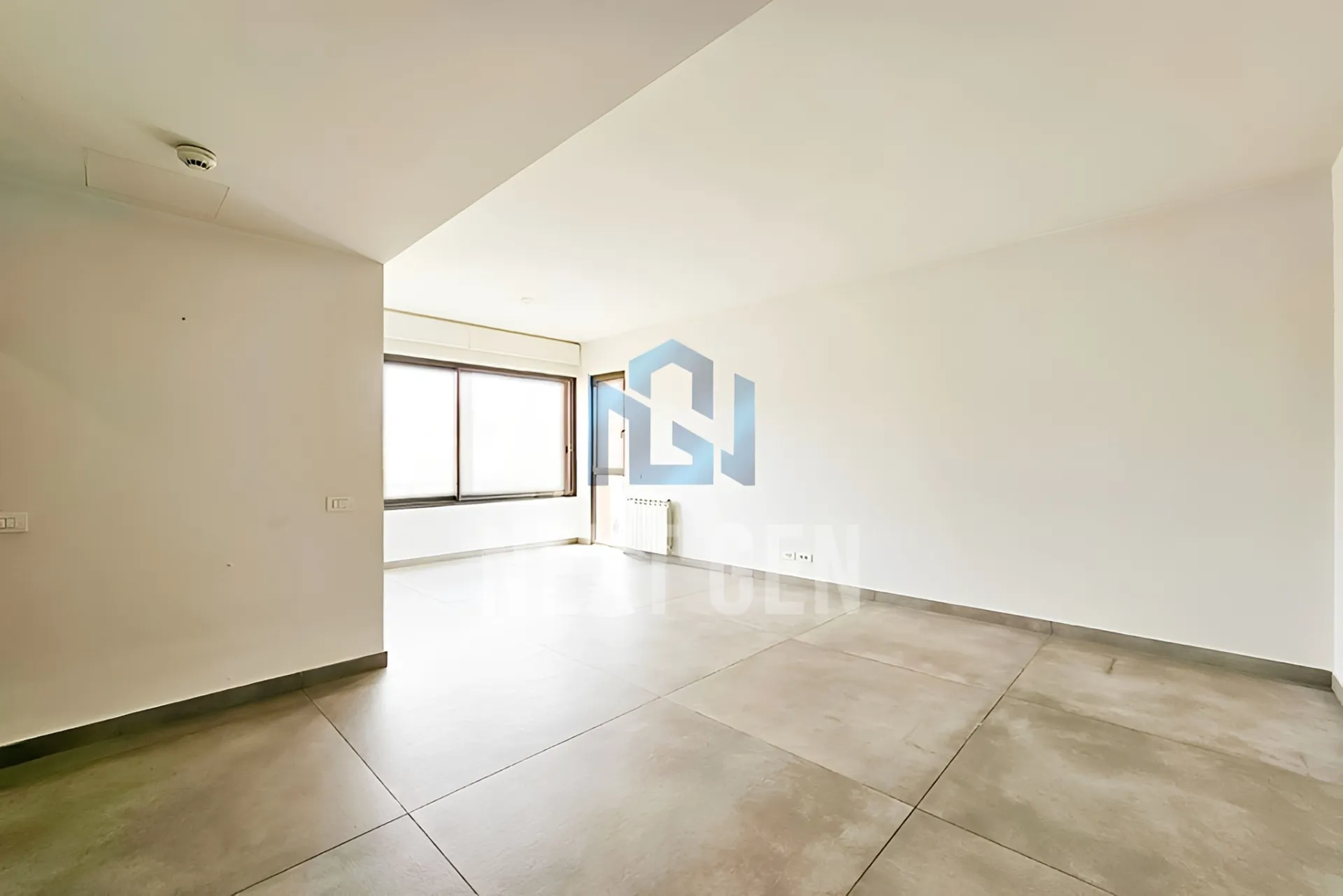 Apartment for rent in Achrafieh, Beirut, Lebanon - 1 bed, 2 bath