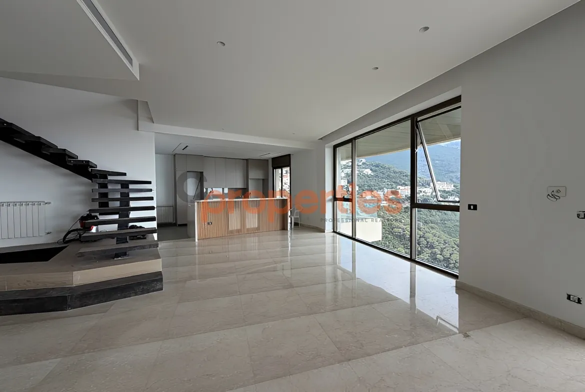 Apartment for Sale in Kafr - 4 bed, 6 bath
