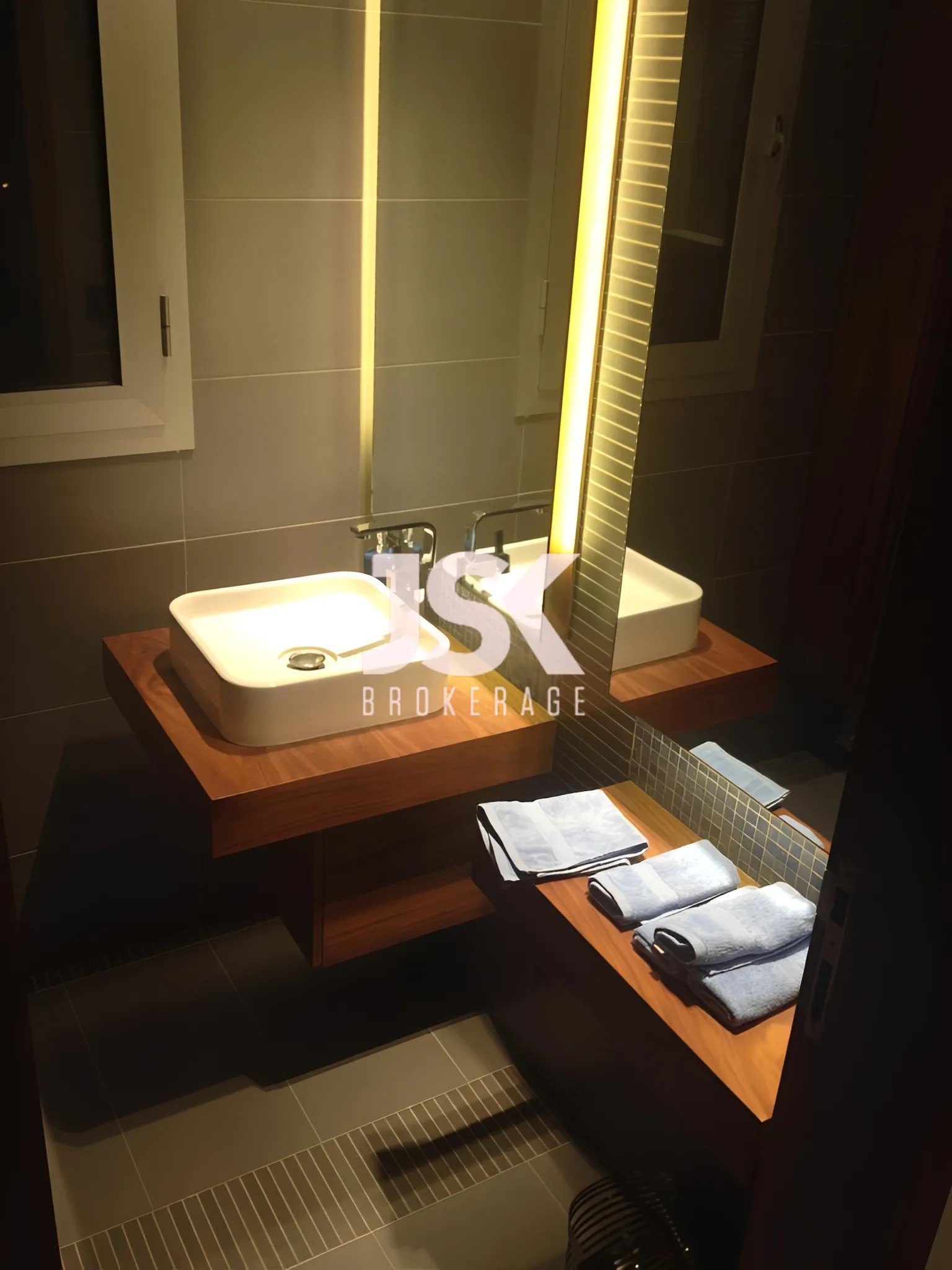 Apartment for Sale in Hotel Dieu, Achrafieh, Beirut, Lebanon