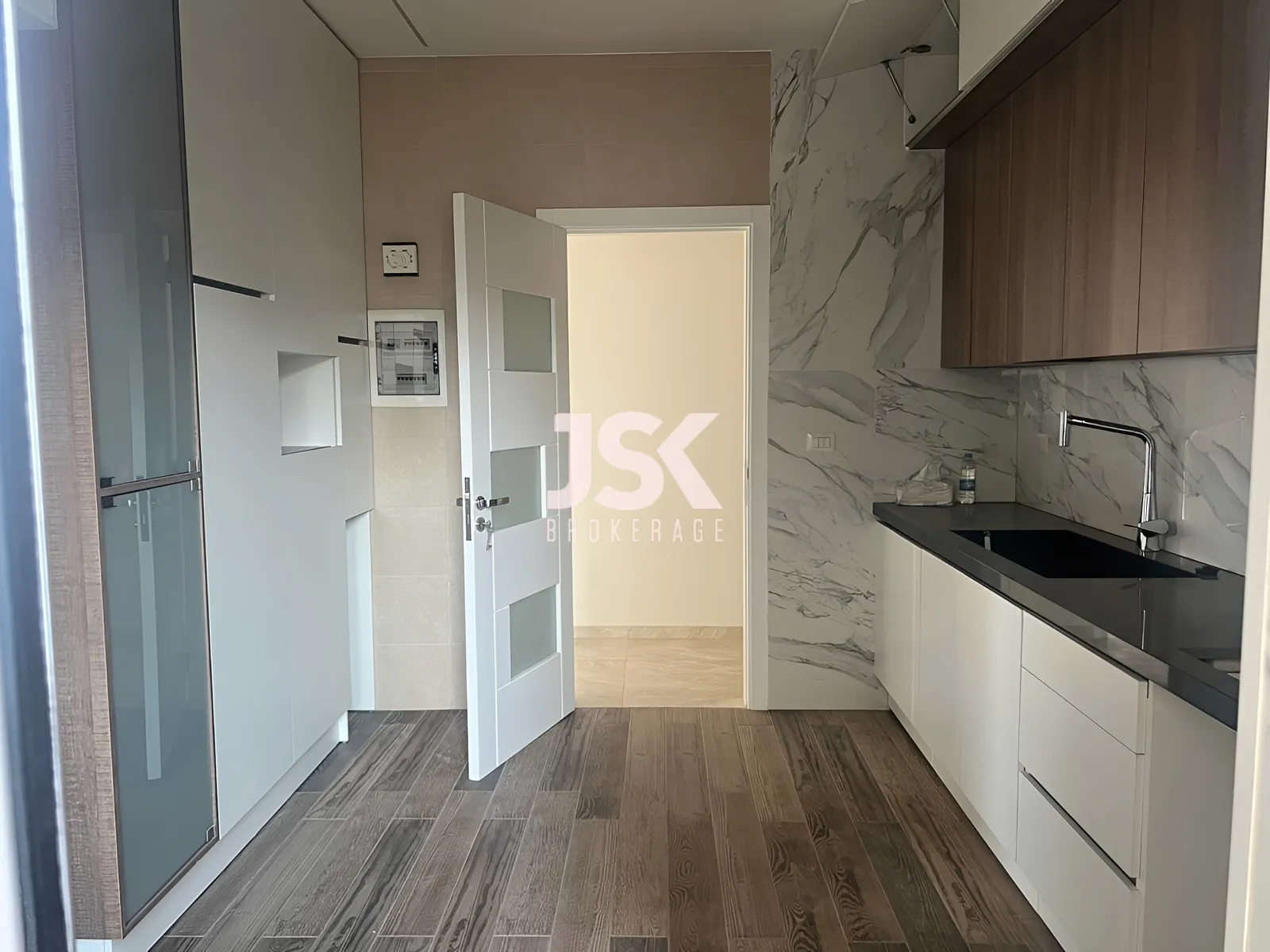 Apartment for Sale in Ain el remmeneh, baabda