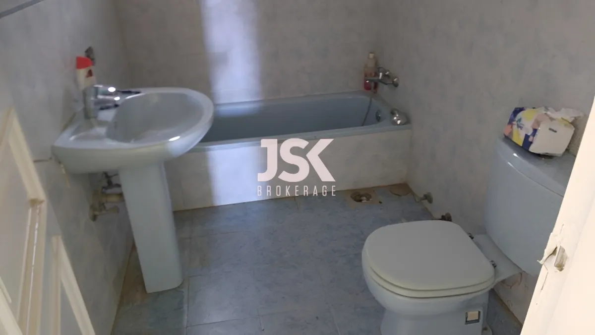 Office for rent in Aoukar