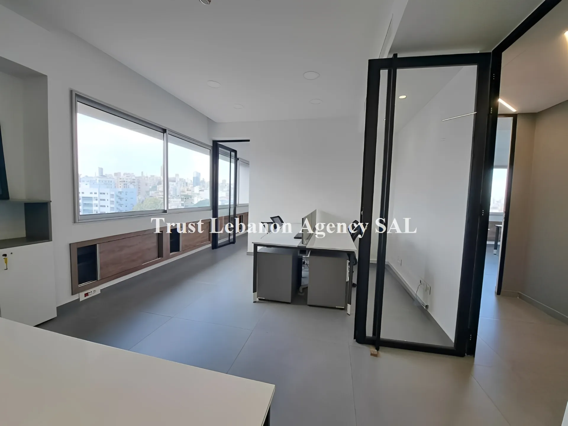 Office for sale in Baabda, Sin El Fil
