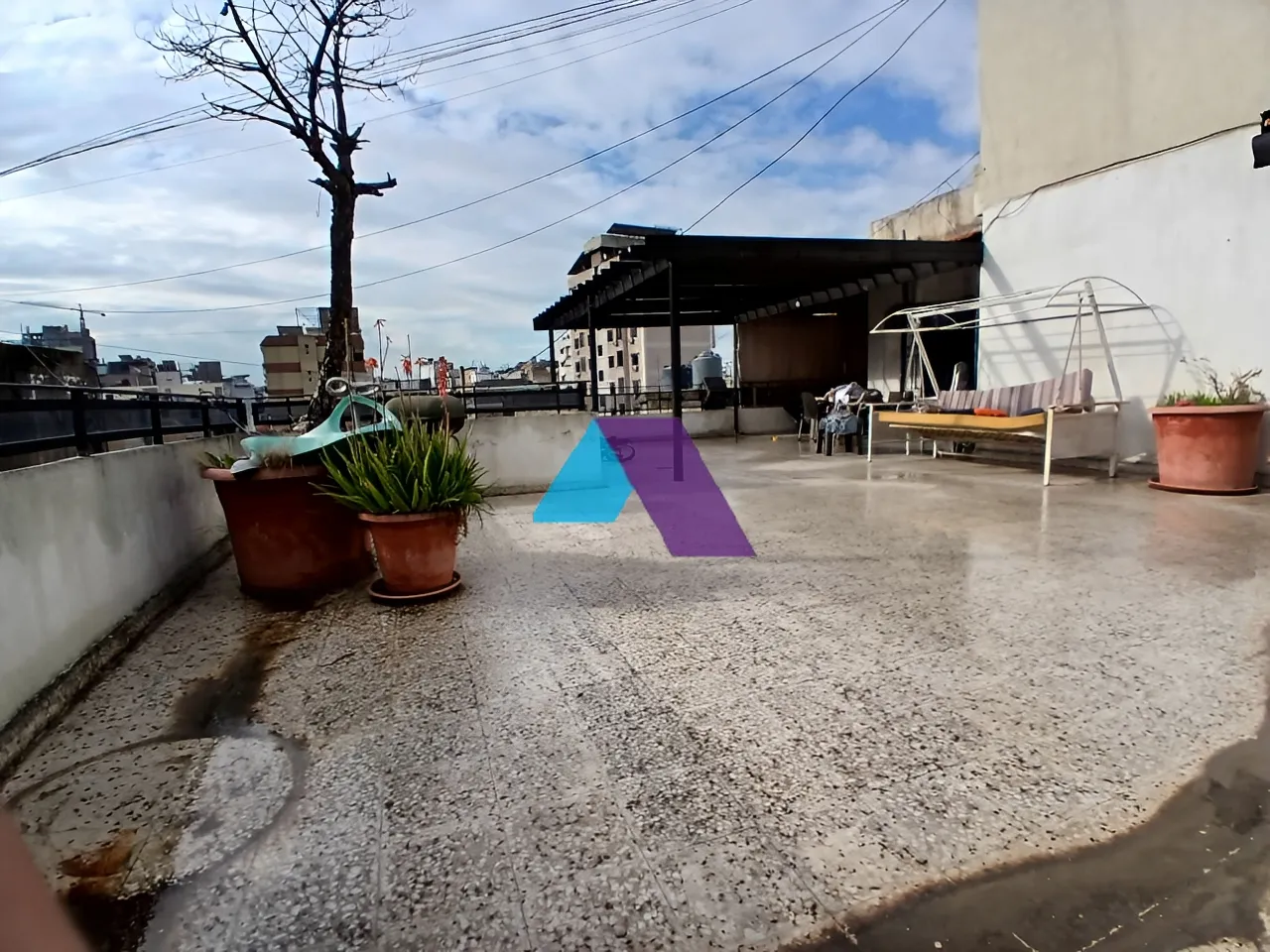 Apartment for Sale in Ain El Remmaneh - 3 bed, 2 bath