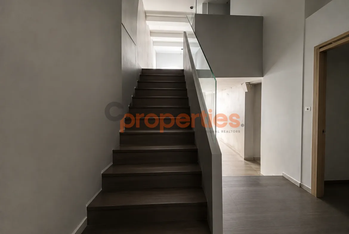 Shop for Rent in Hamra