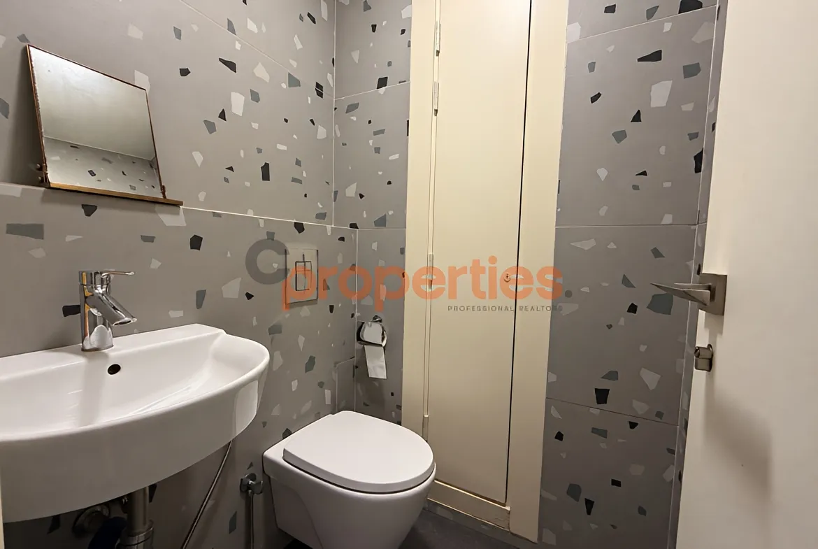 Office for Rent in Adliyeh