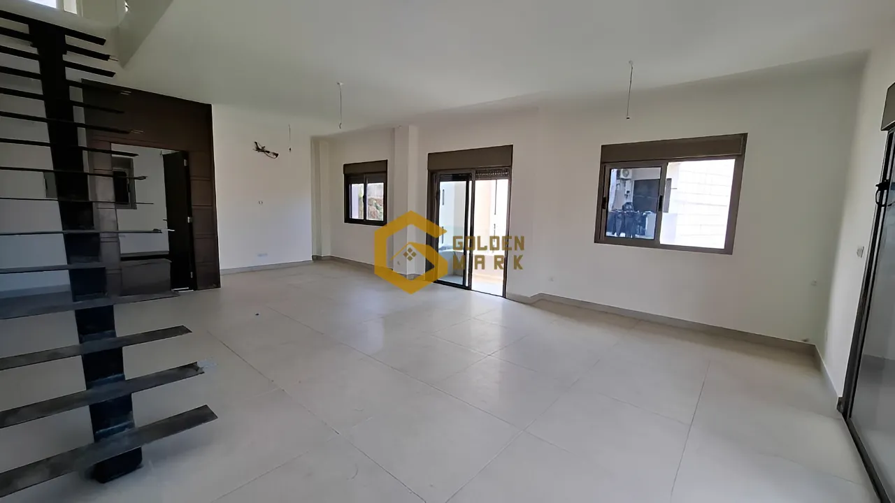 Apartment for Sale in Aamchit