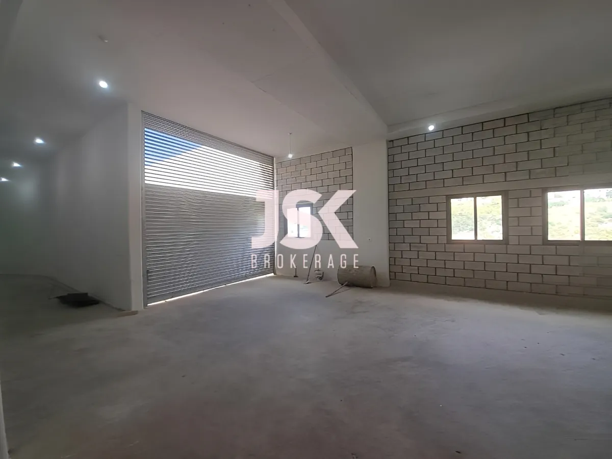 Warehouse for Sale in Fanar
