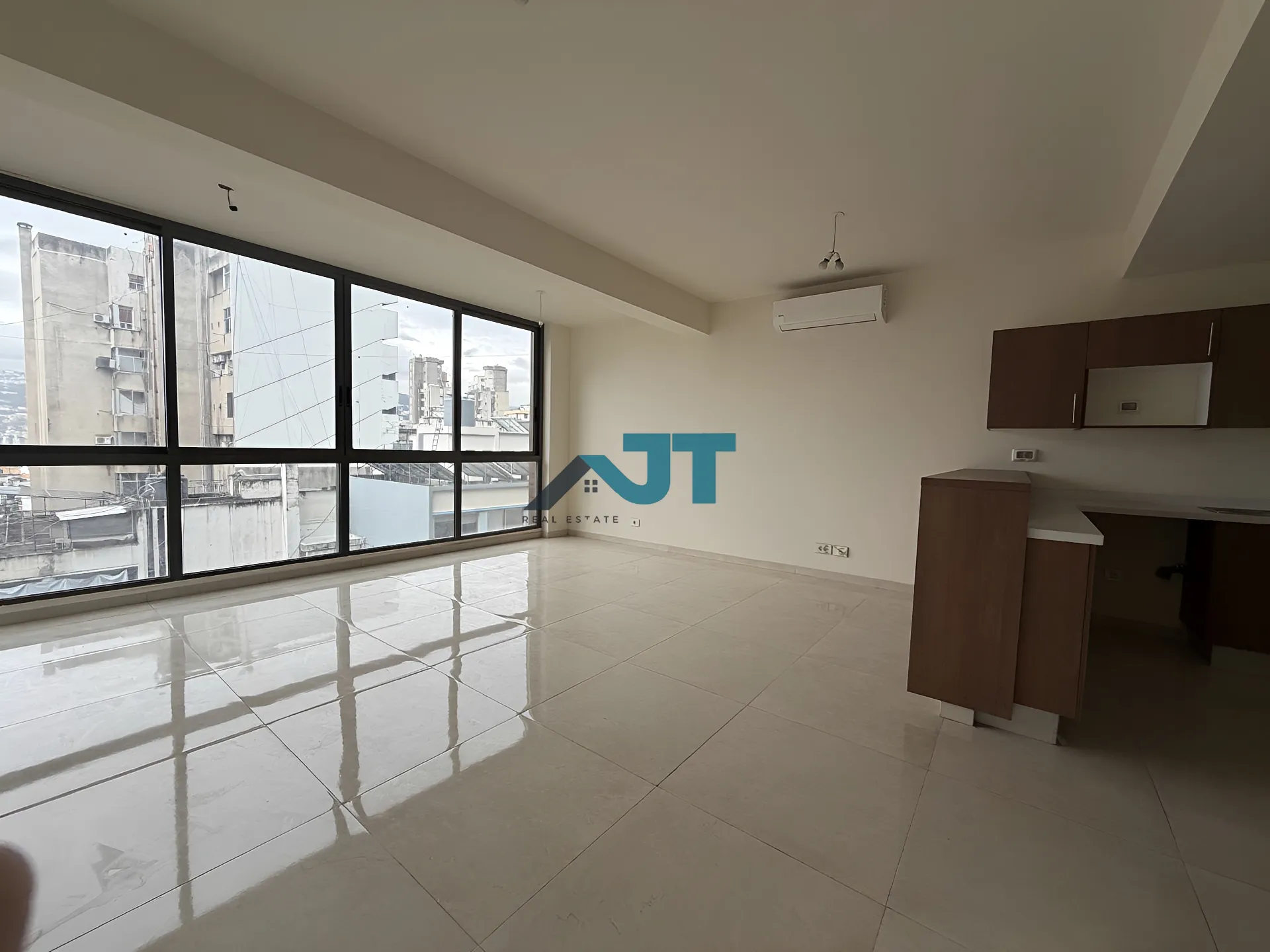 Apartment in Achrafieh, beirut, lebanon - 2 bed, 2.0 bath