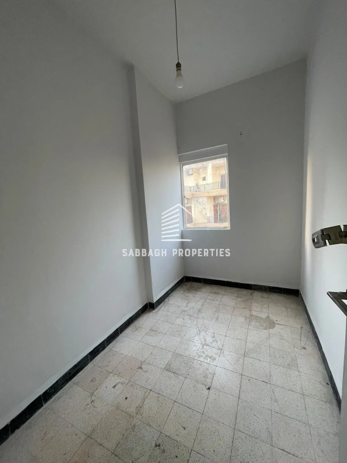 Apartment for rent in Geitawi, beirut, lebanon