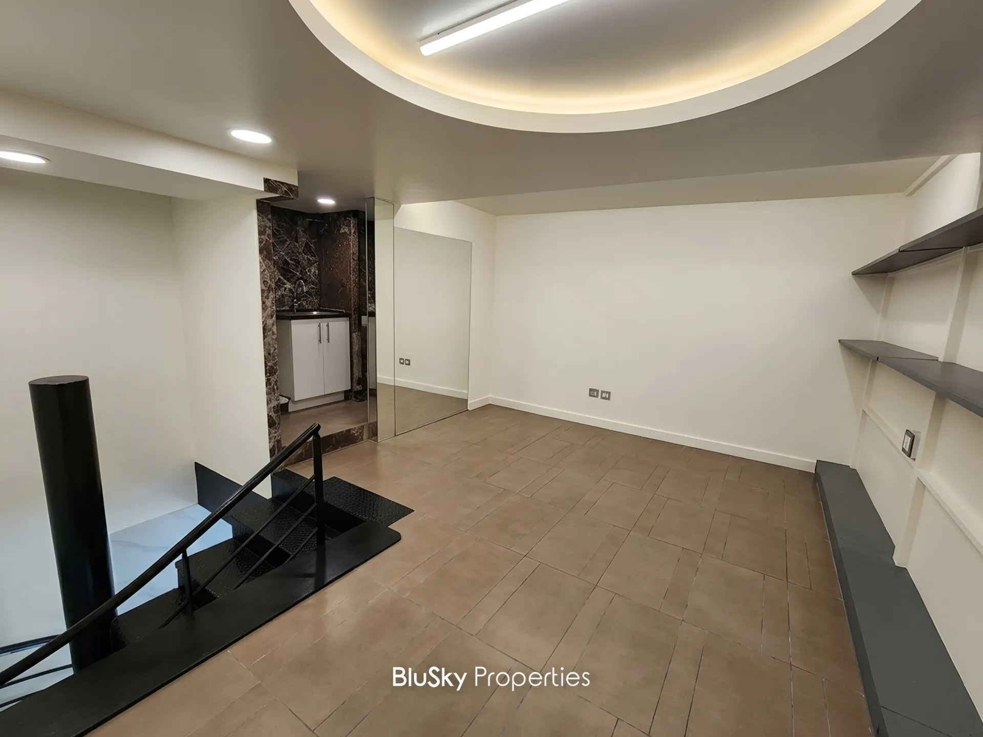 Shop for rent in Jal El Dib