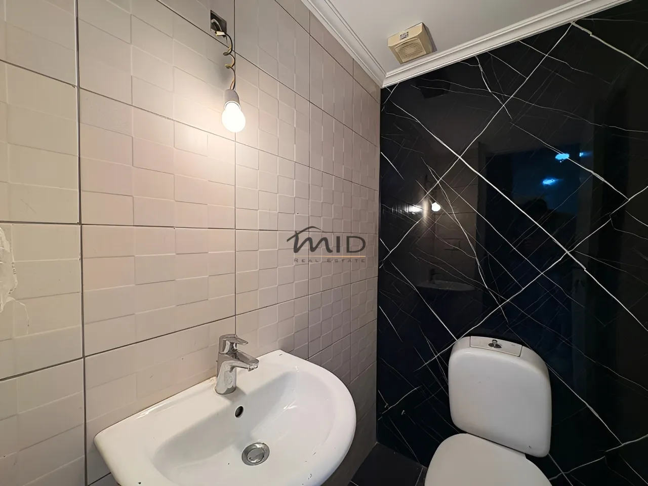 Apartment for sale in Zikrit, lebanon