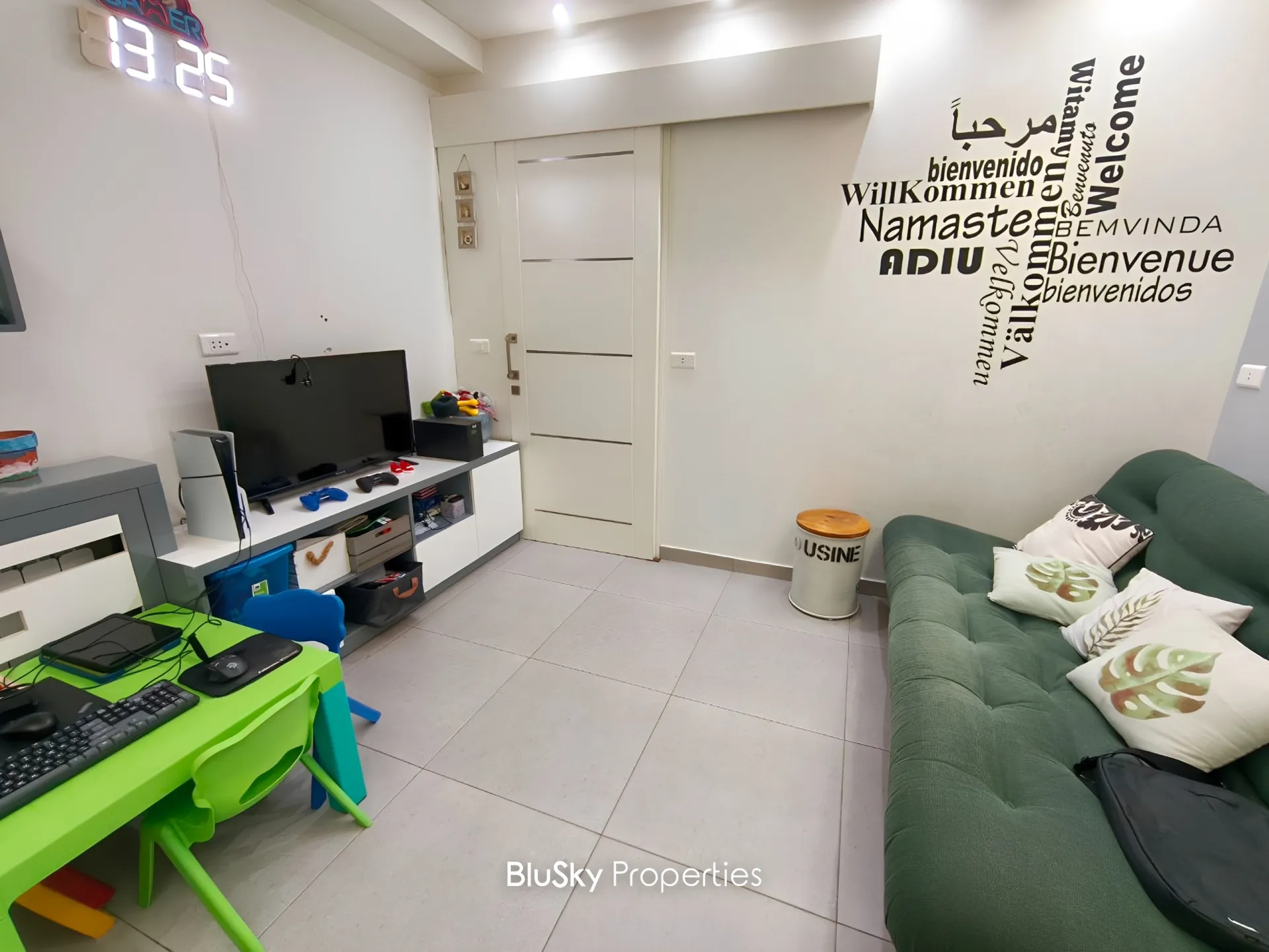 Apartment for sale in Ain Aalaq