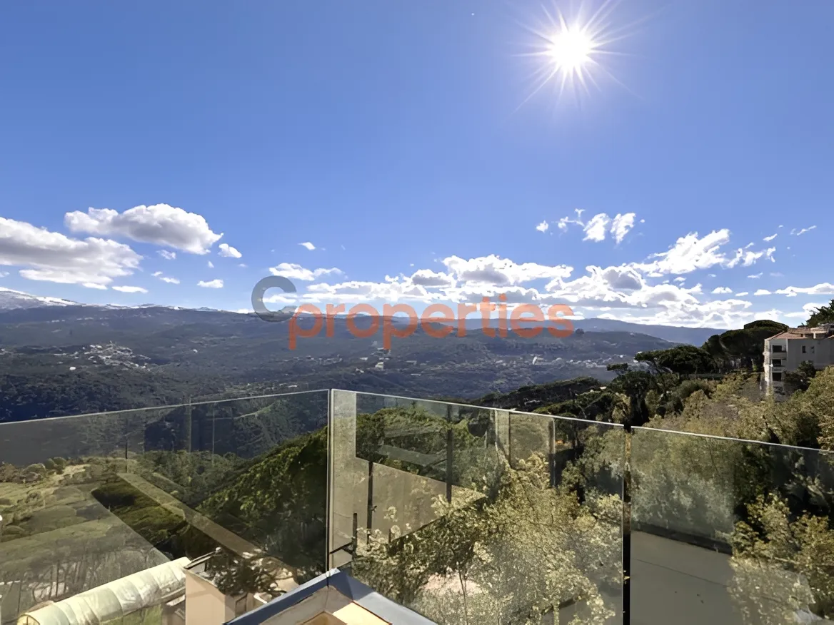 Apartment for Sale in Broummana - 3 bed, 3 bath