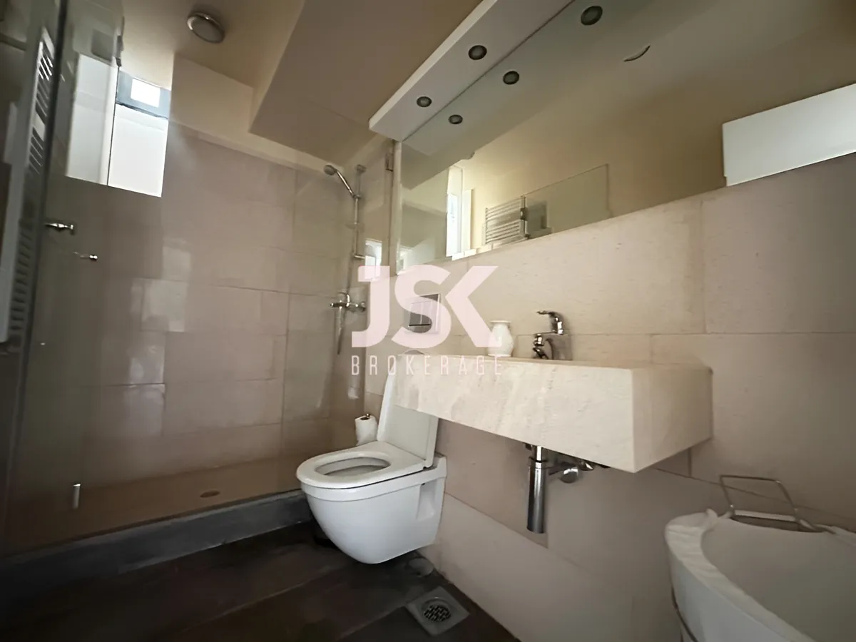 Chalet for sale in Aayoun El Siman