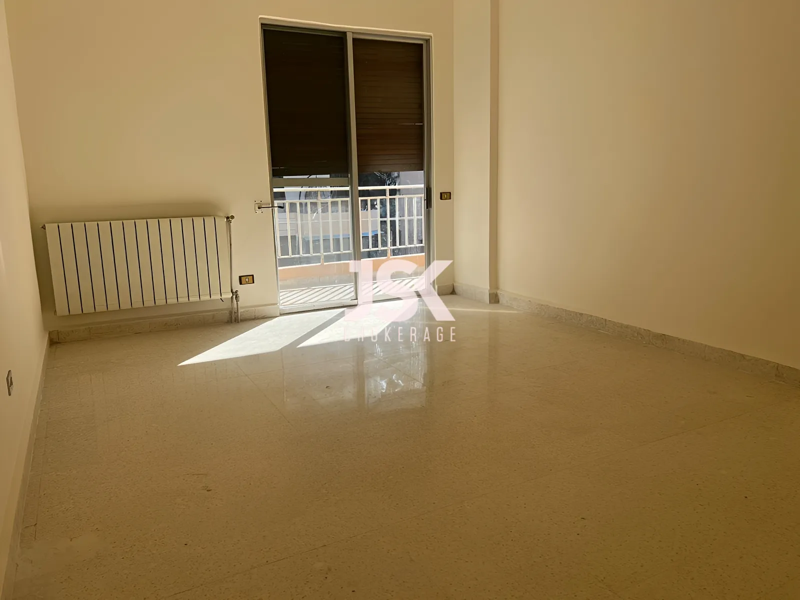 Apartment for Sale in Dawhet Aramoun