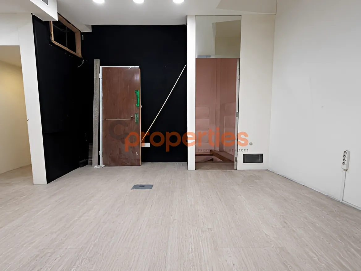 Showroom for Rent in Downtown
