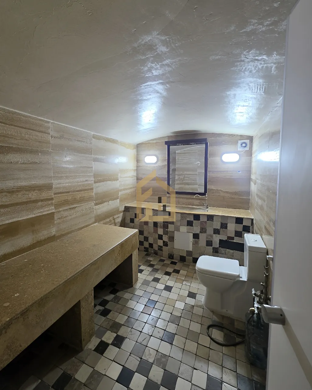 Office for rent in Zalqa, Lebanon