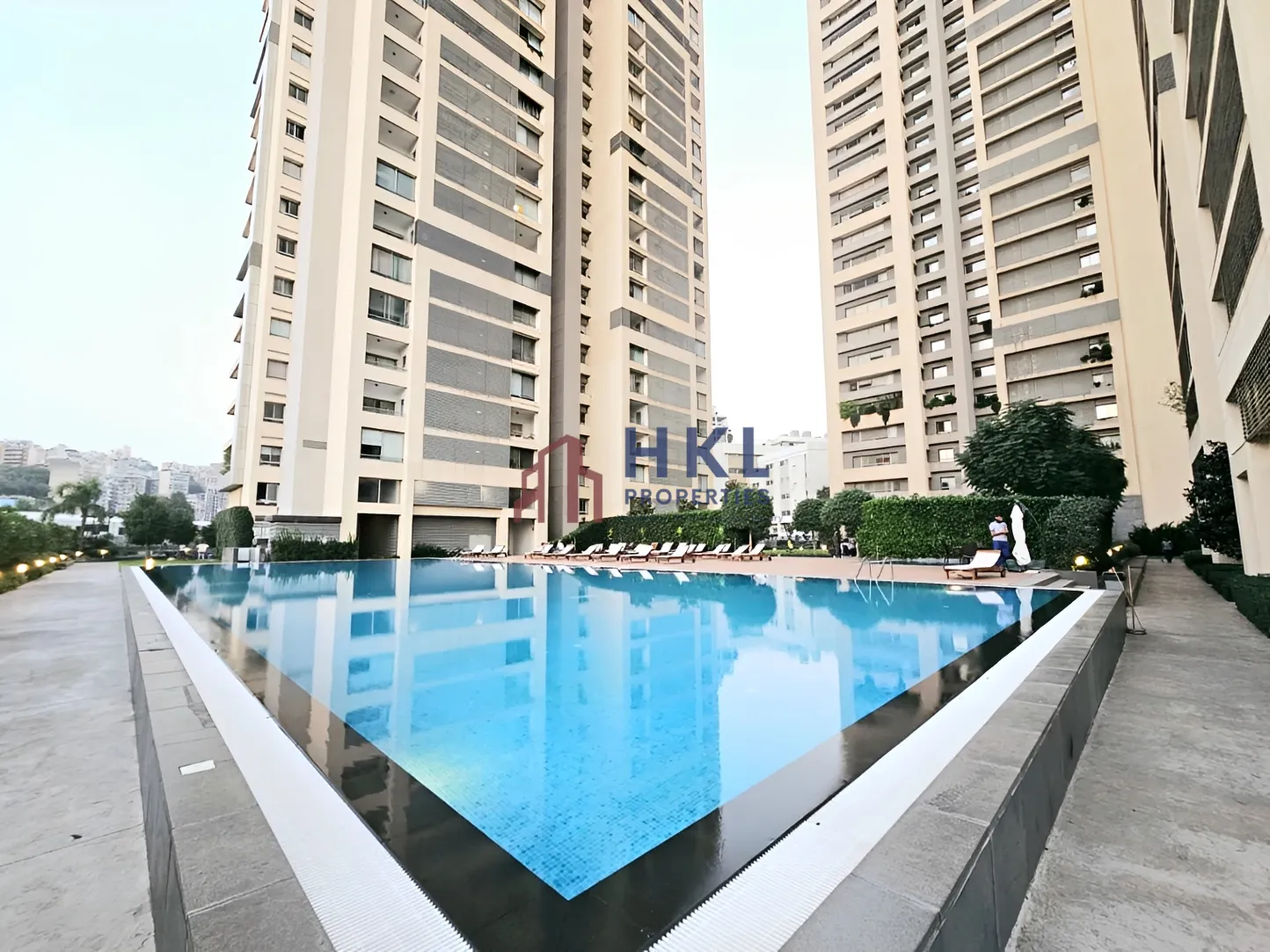 Apartment for rent in Achrafieh, Beirut, Lebanon - 3 bed, 3 bath