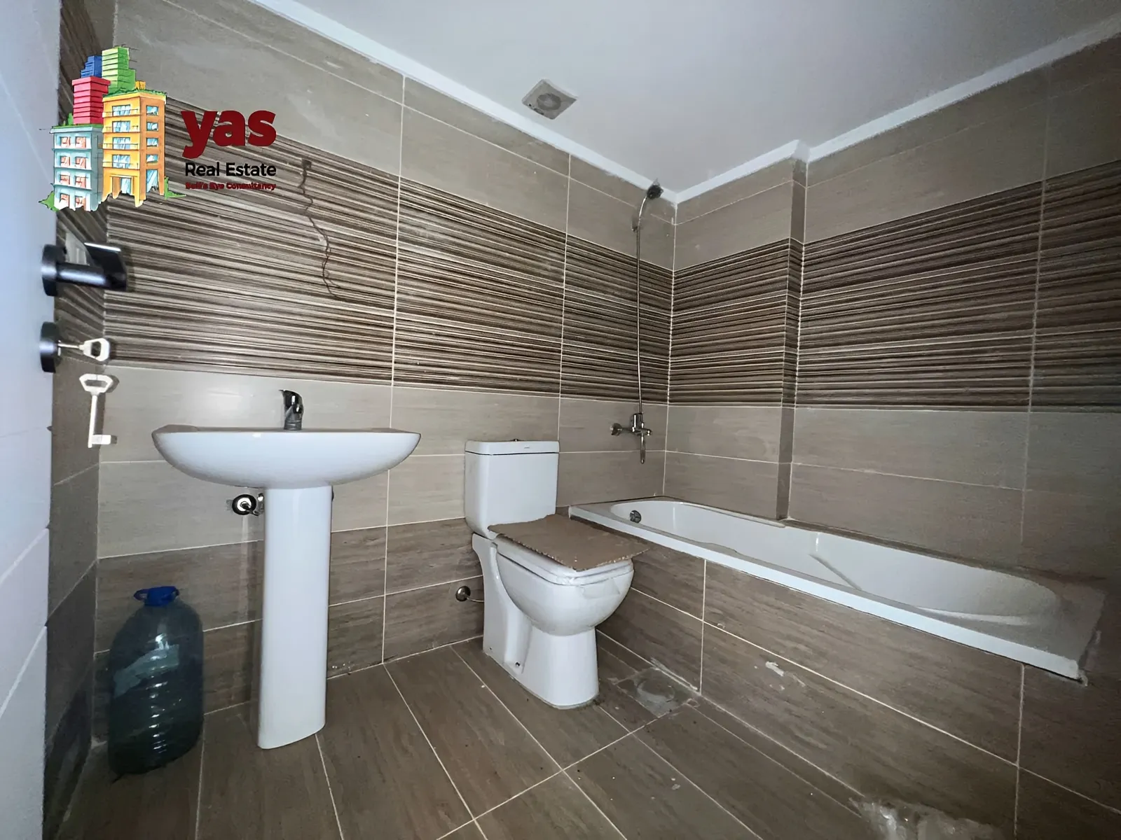 Apartment for Sale in Adonis - 2 bed, 2 bath