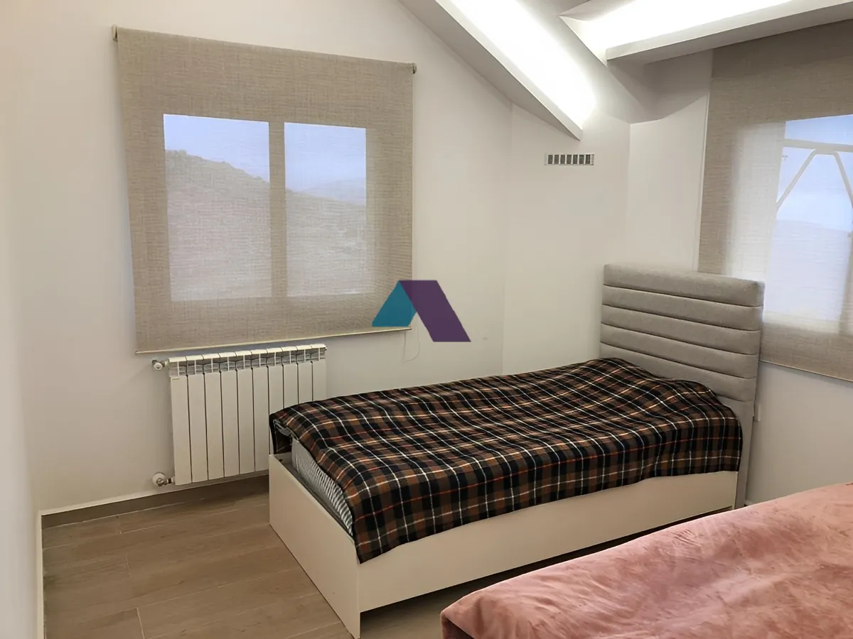 Chalet for sale in Faraiya - 2 bed, 3 bath