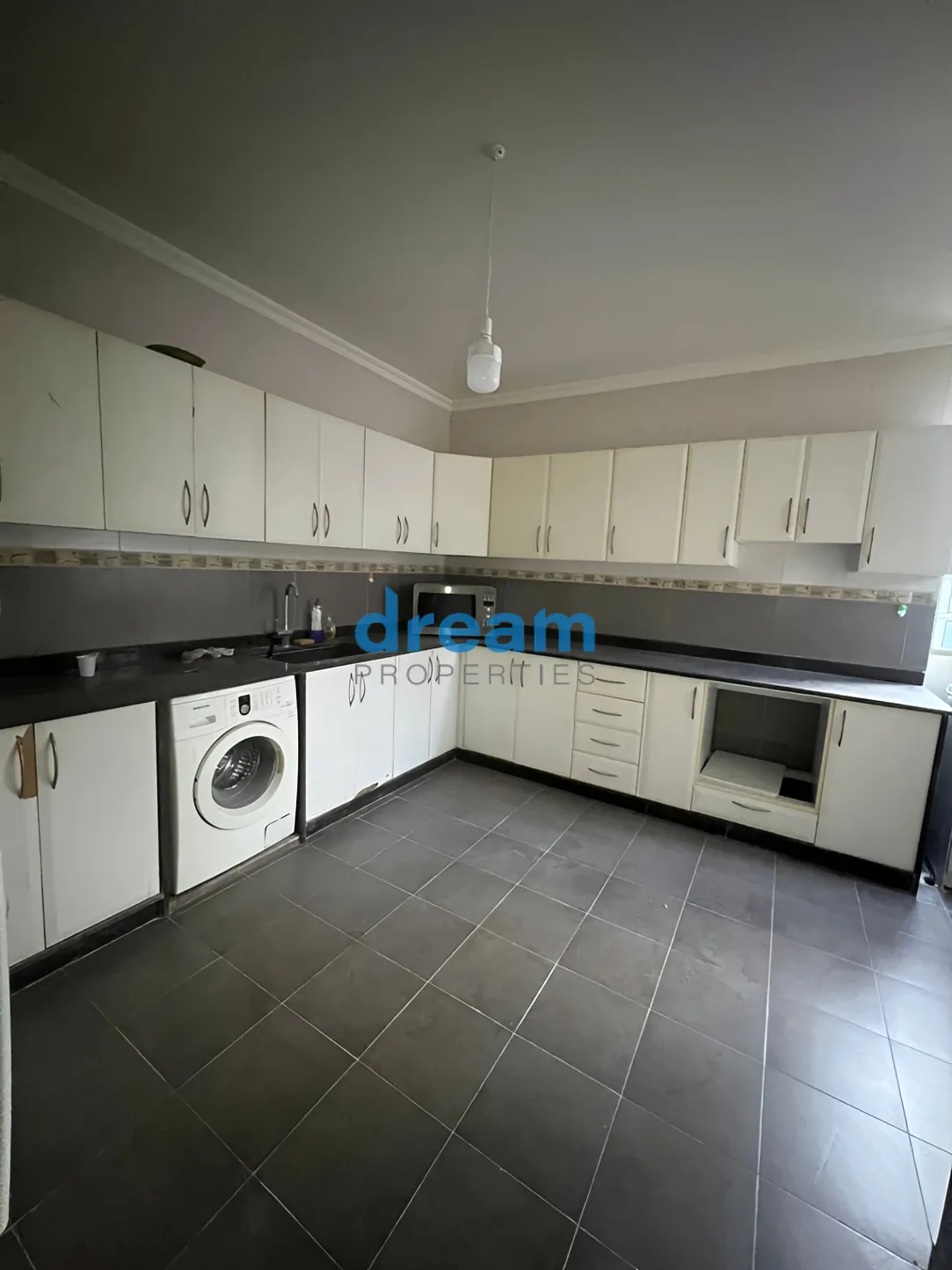Apartment for sale in Achrafieh, Beirut, Lebanon - 3 bed, 2 bath