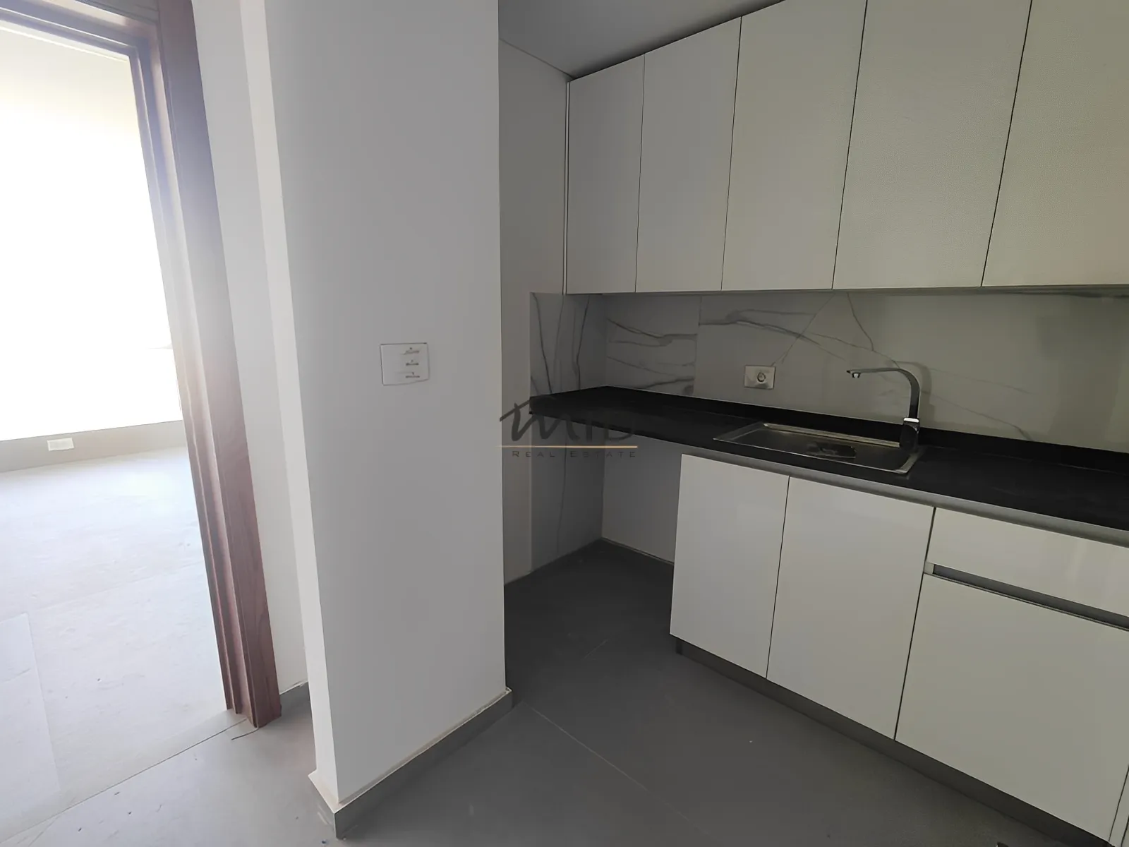 Commercial in Sin el fil, lebanon