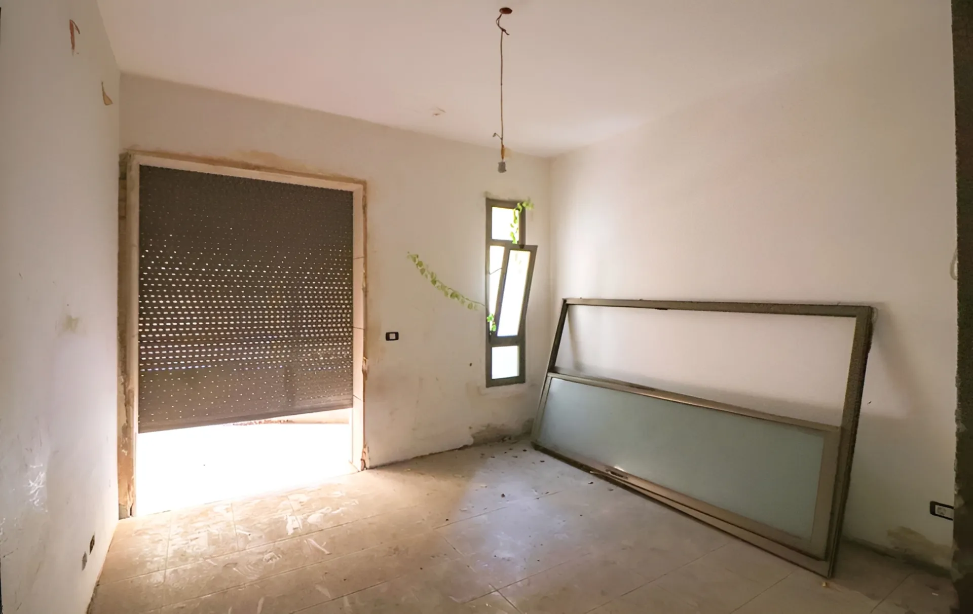 Apartment for sale in Achrafieh, Beirut, Lebanon - 4 bed, 6 bath