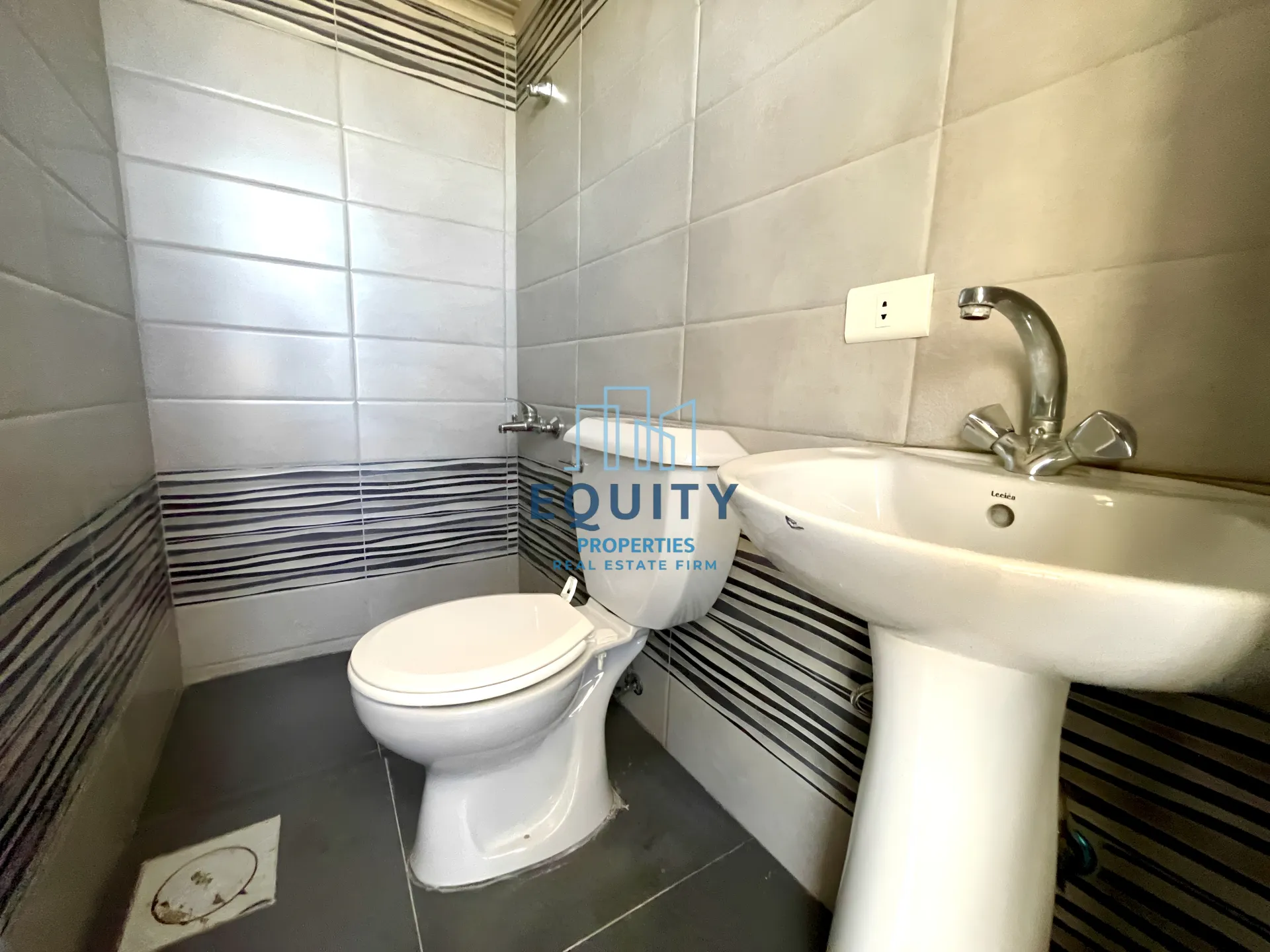 Office for rent in Zouk Mosbeh