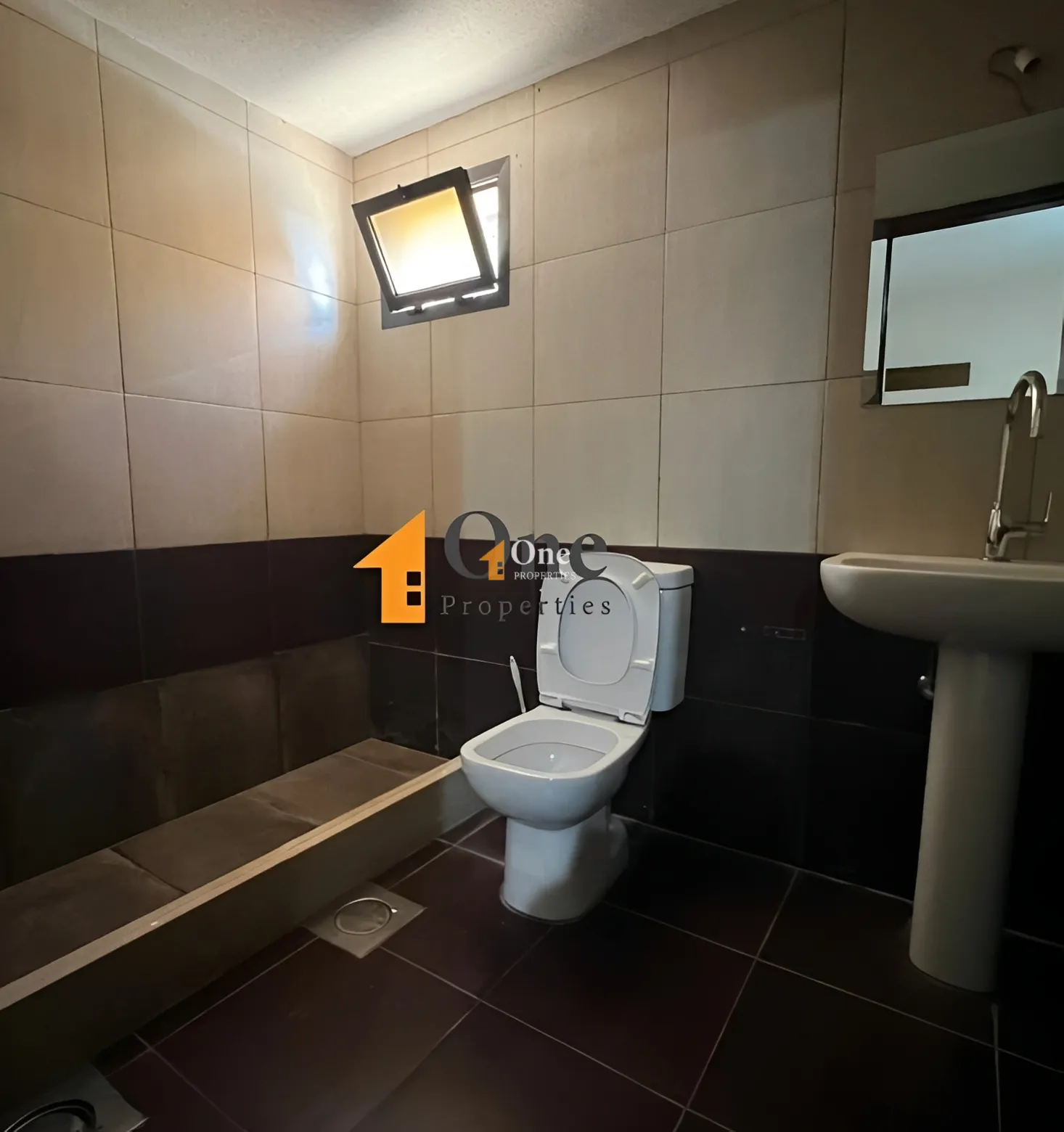 Apartment for rent in Halat, Lebanon - 2 bed, 2 bath