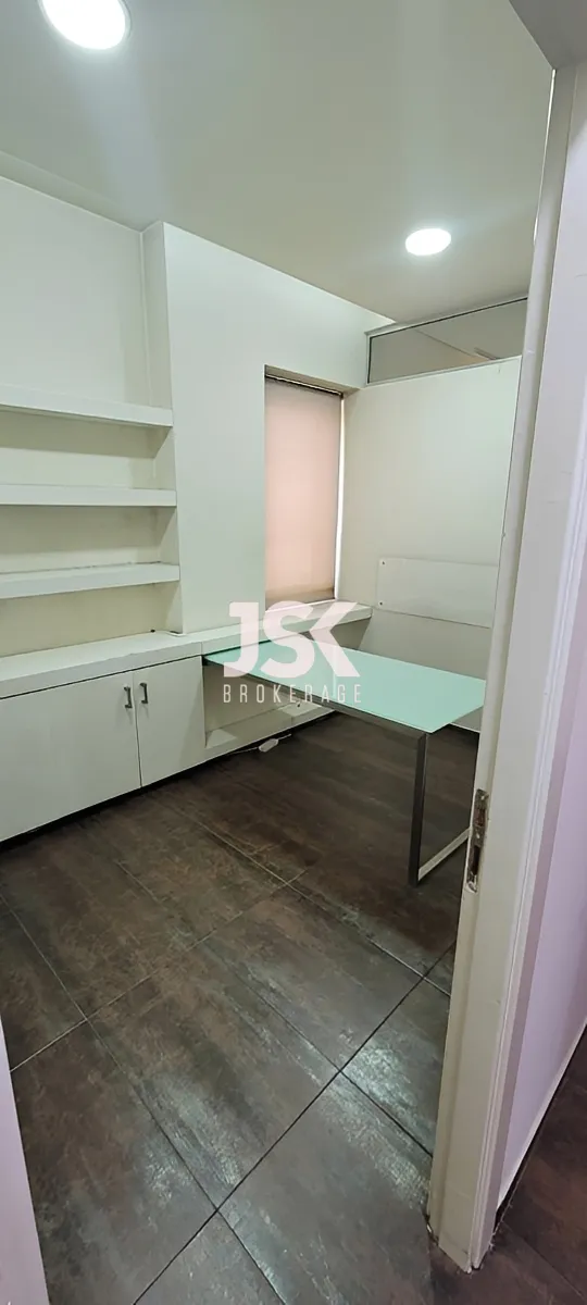 Office for rent in Sin El Fil