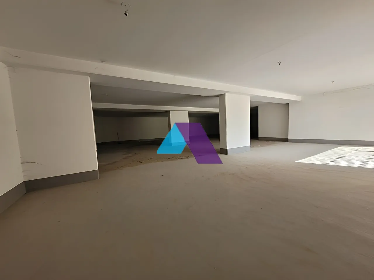 Building for rent in Roumieh