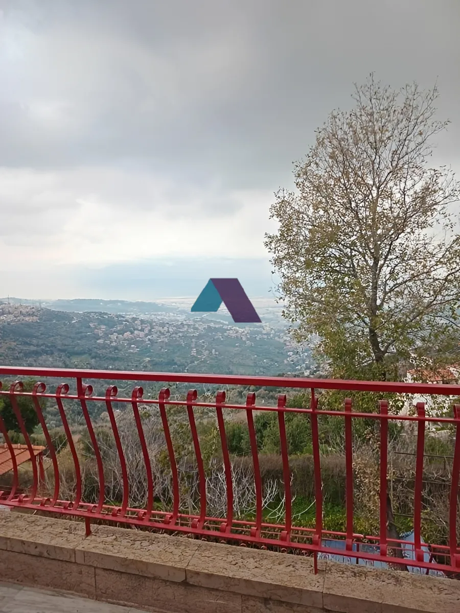 Villa for Sale in Aley - 3 bed, 4 bath