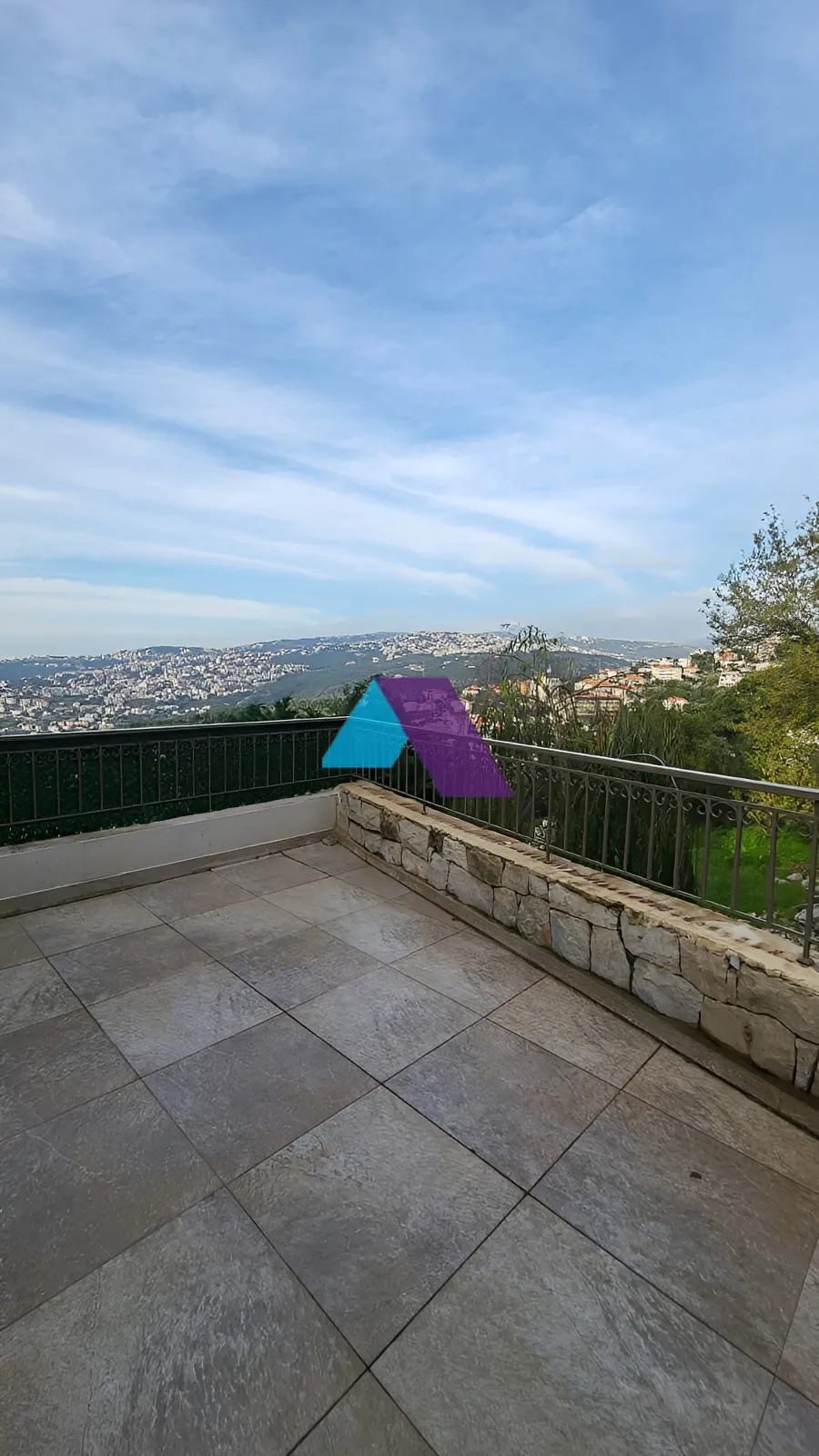 Apartment for sale in Qornet El Hamra, Lebanon