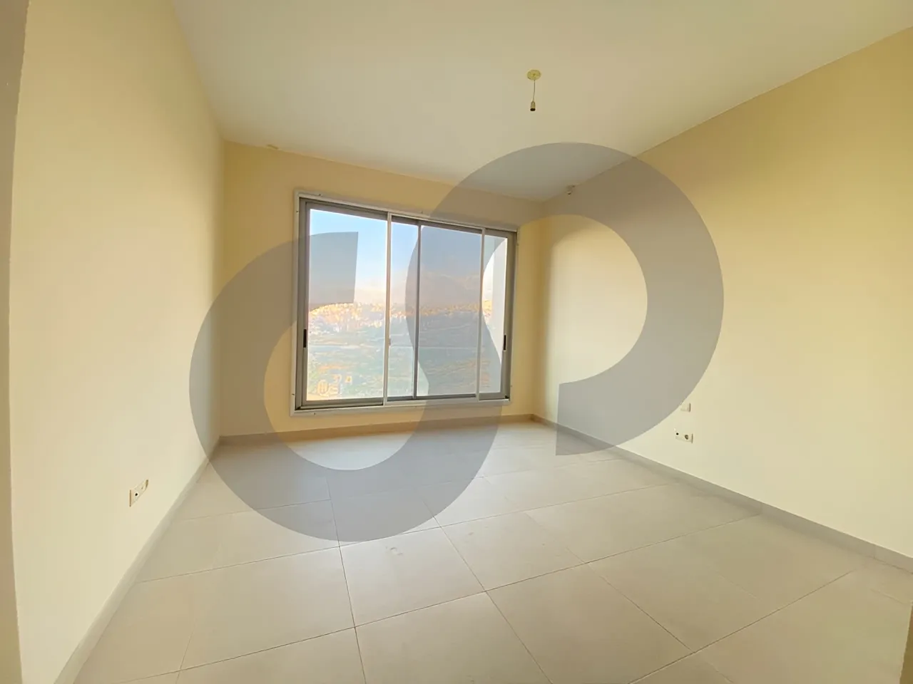 Apartment for Rent in Louaizeh