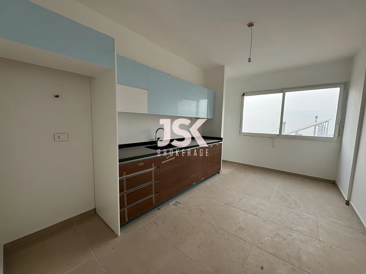 Apartment for Rent in Halat