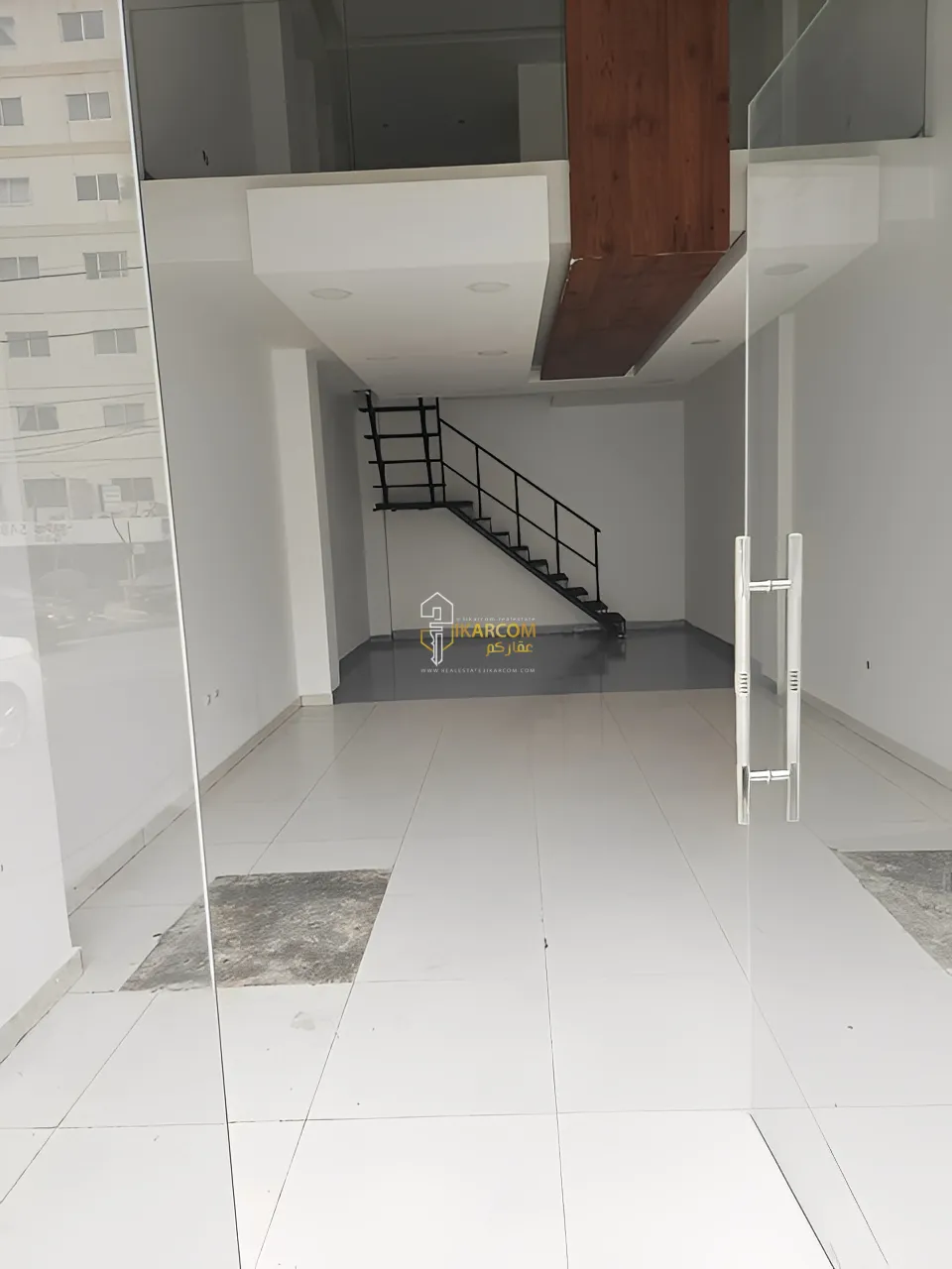 Shop for sale in Jisr El Wate