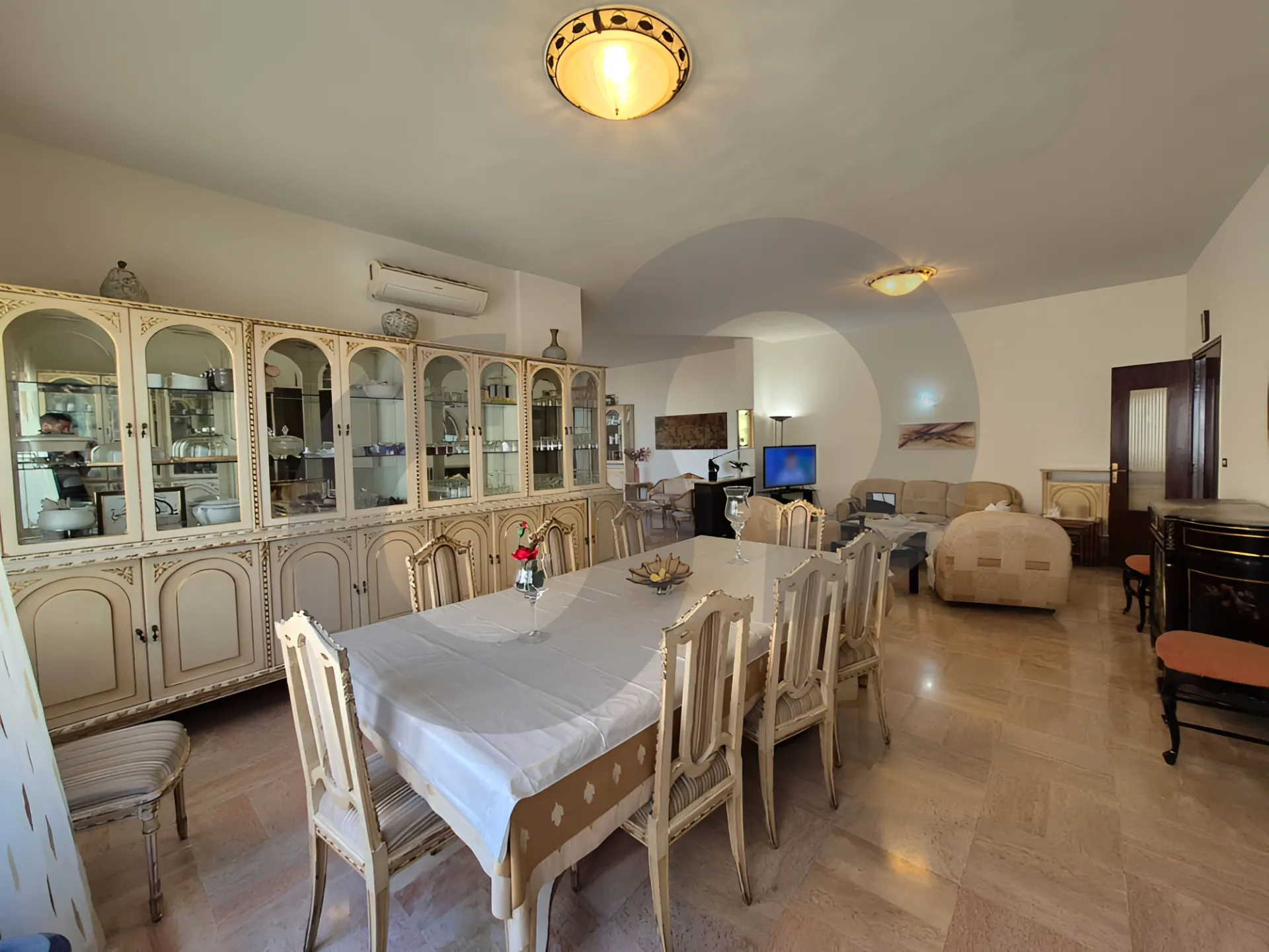 Apartment for Sale in Mazraat Yachoua - 3 bed, 4 bath
