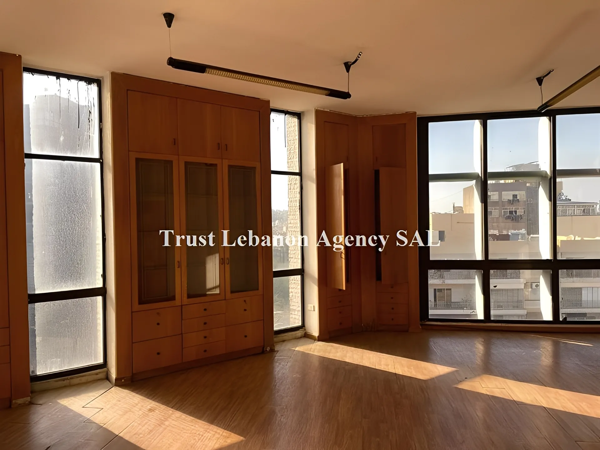 Office for sale in Metn, Sin El Fil
