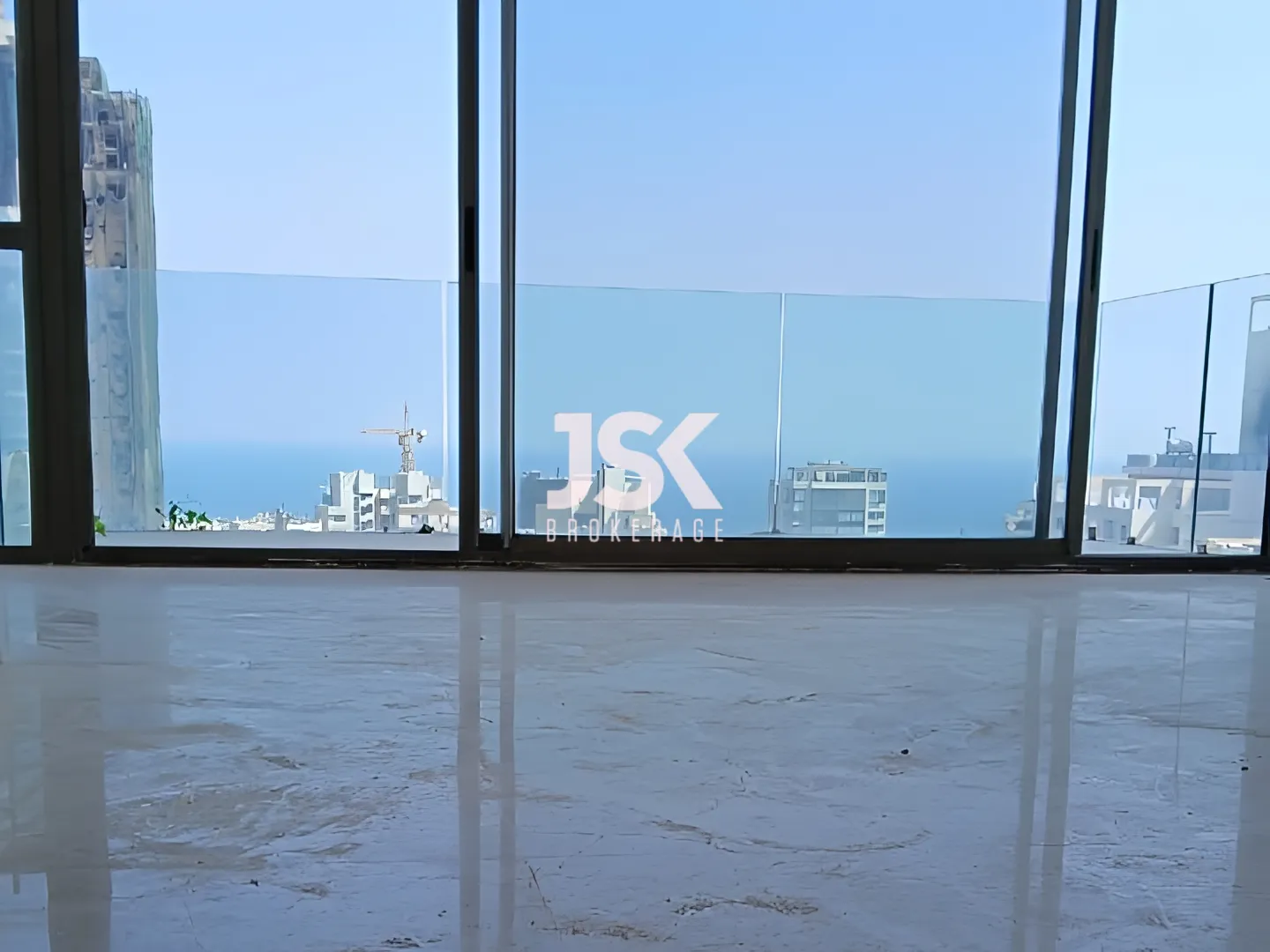 Apartment for Rent in Ras Beirut - 3 bed, 4 bath