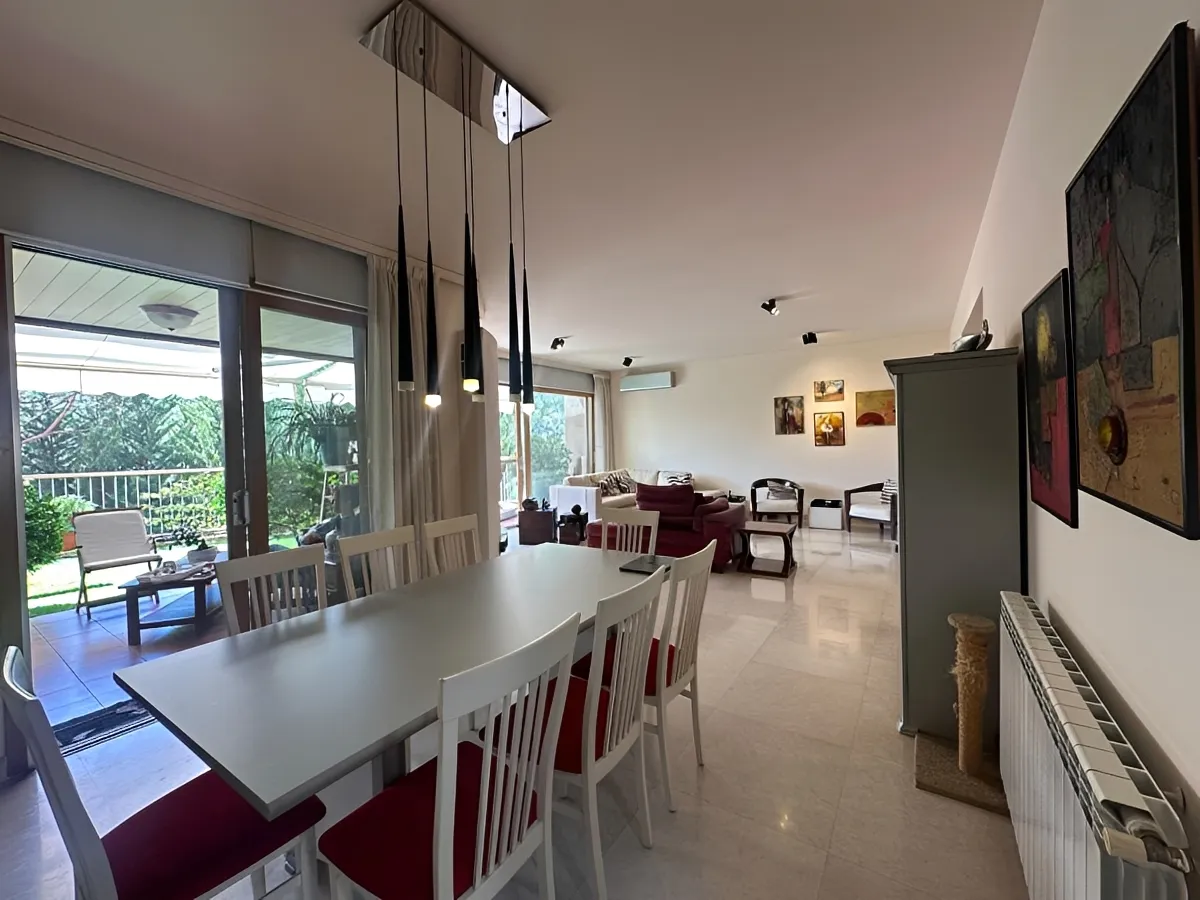 Villa for Sale in Baabdat