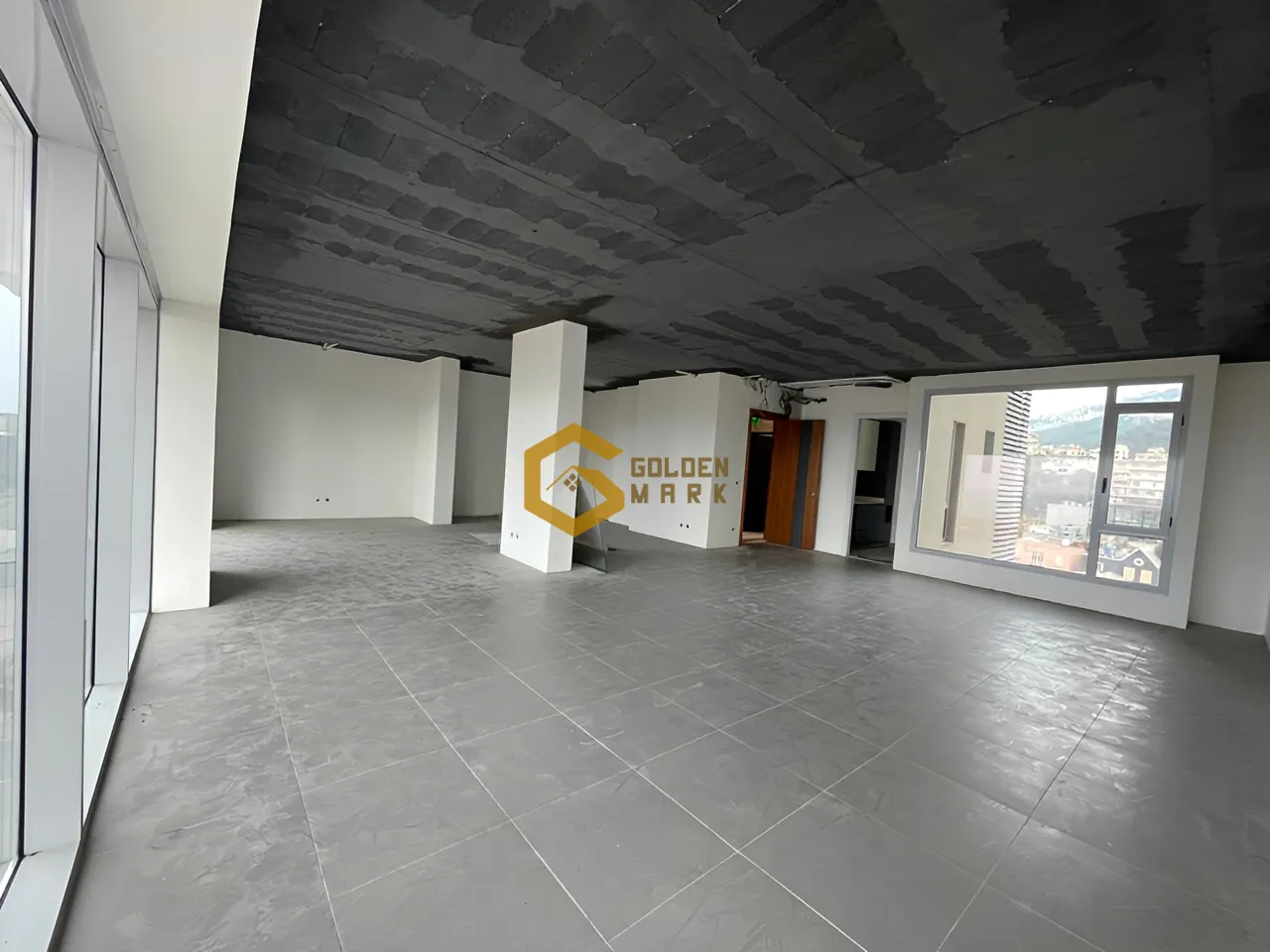 Office for sale in Dbayeh