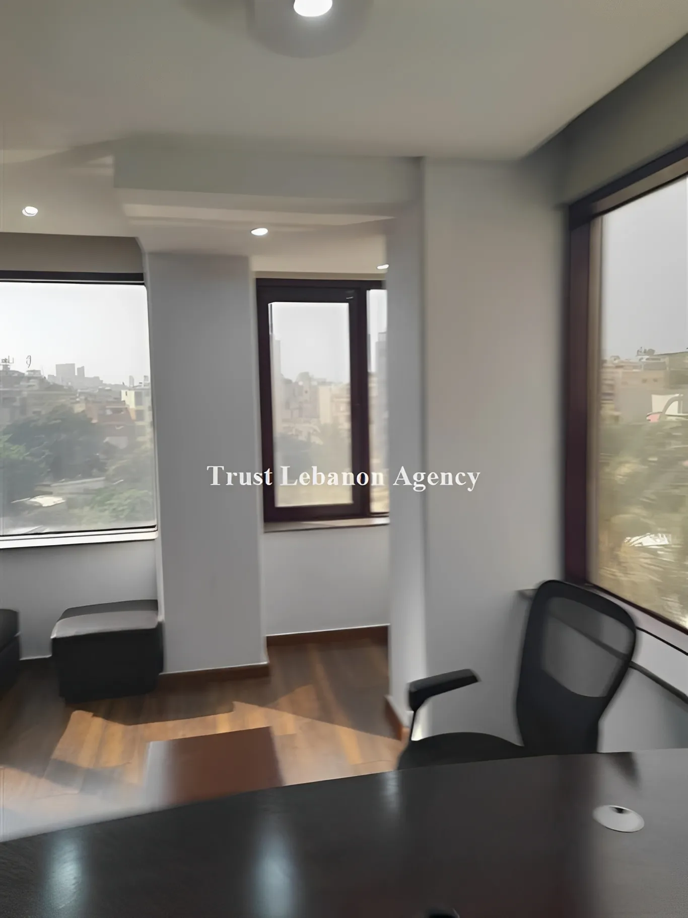 Office for rent in Baabda, Sin El Fil