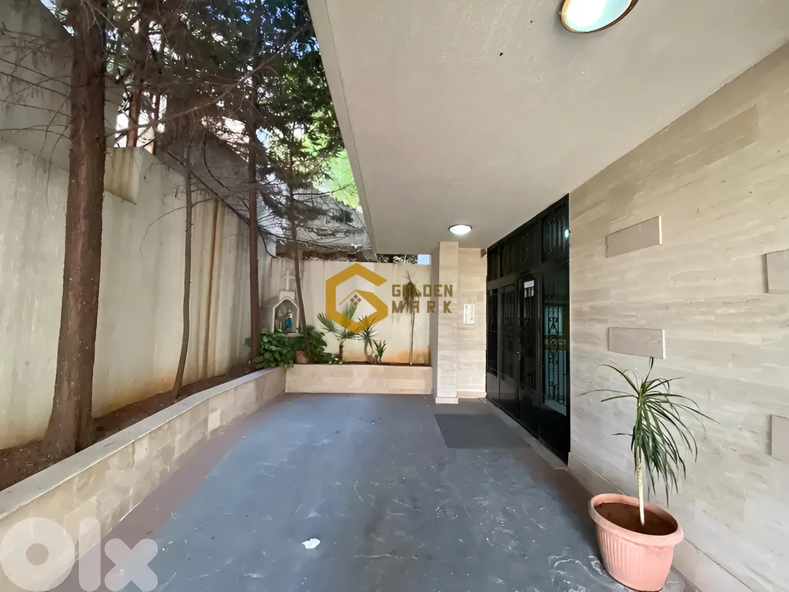 Apartment for Sale in Haret Sakher