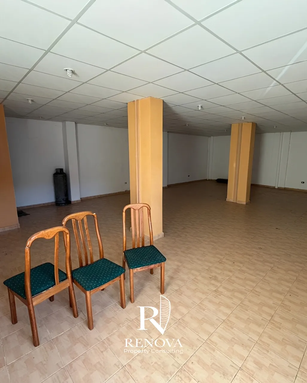 Shop for rent in Zahlé