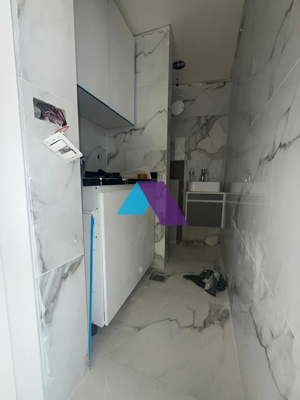 Office for Sale in Mazra'a