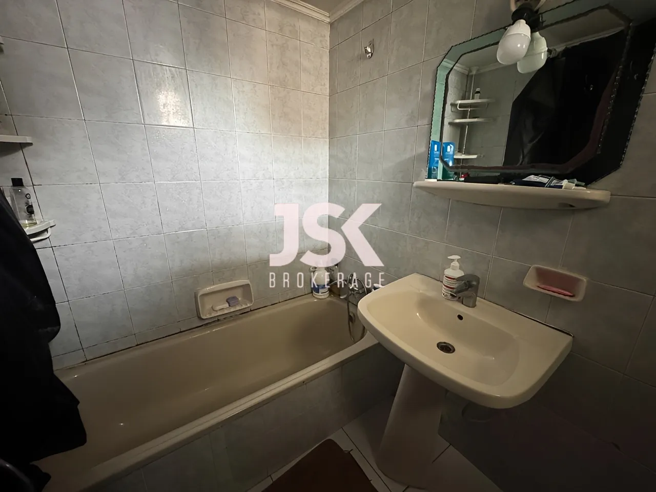 Apartment for Sale in Ras Al Naba'a