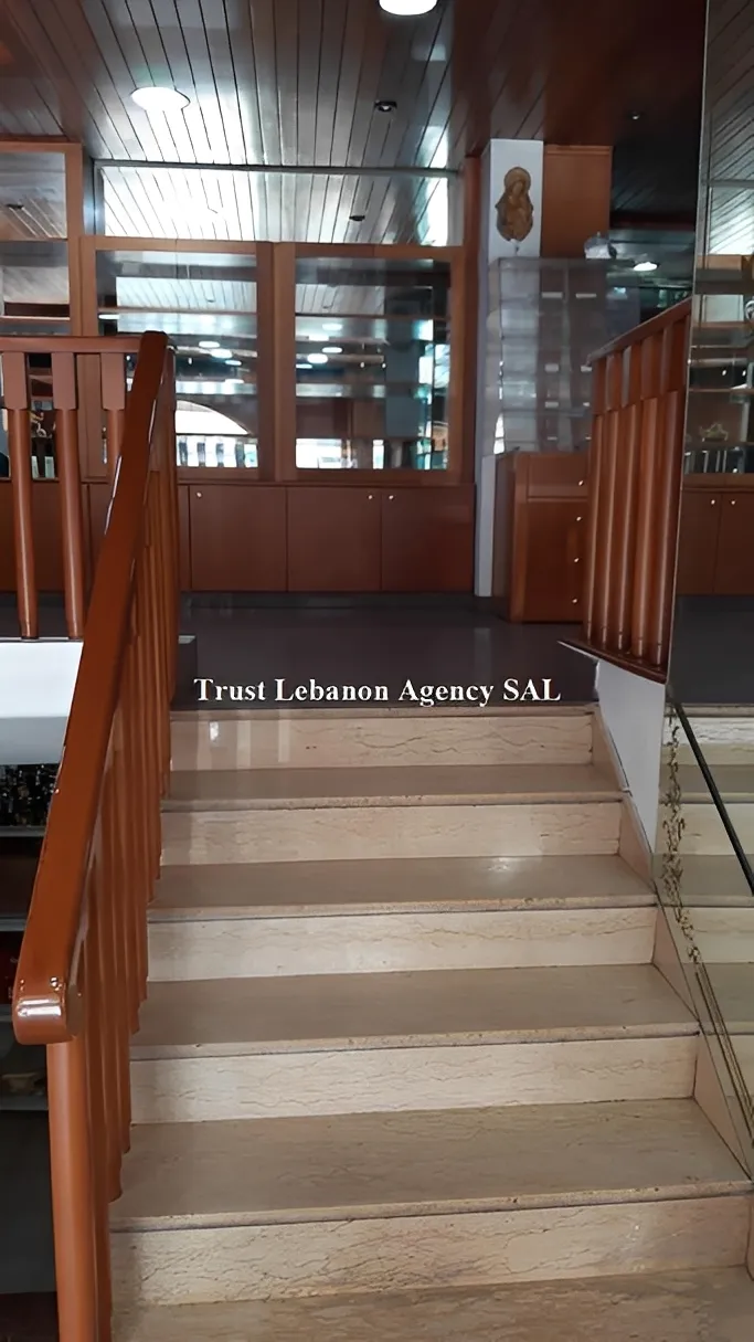 Shop for sale in Baabda, Hadath